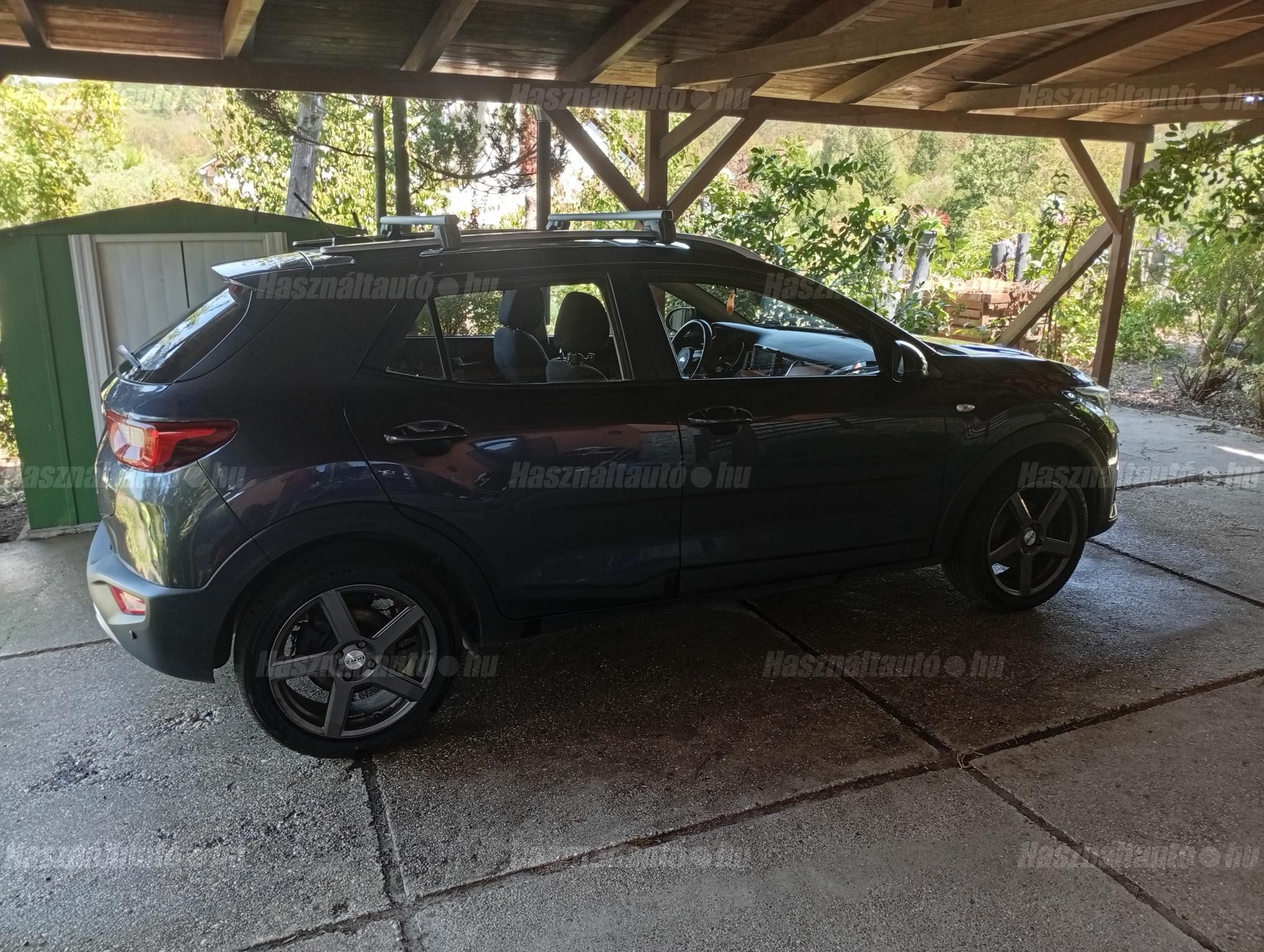KIA STONIC 2019/6 - 1
