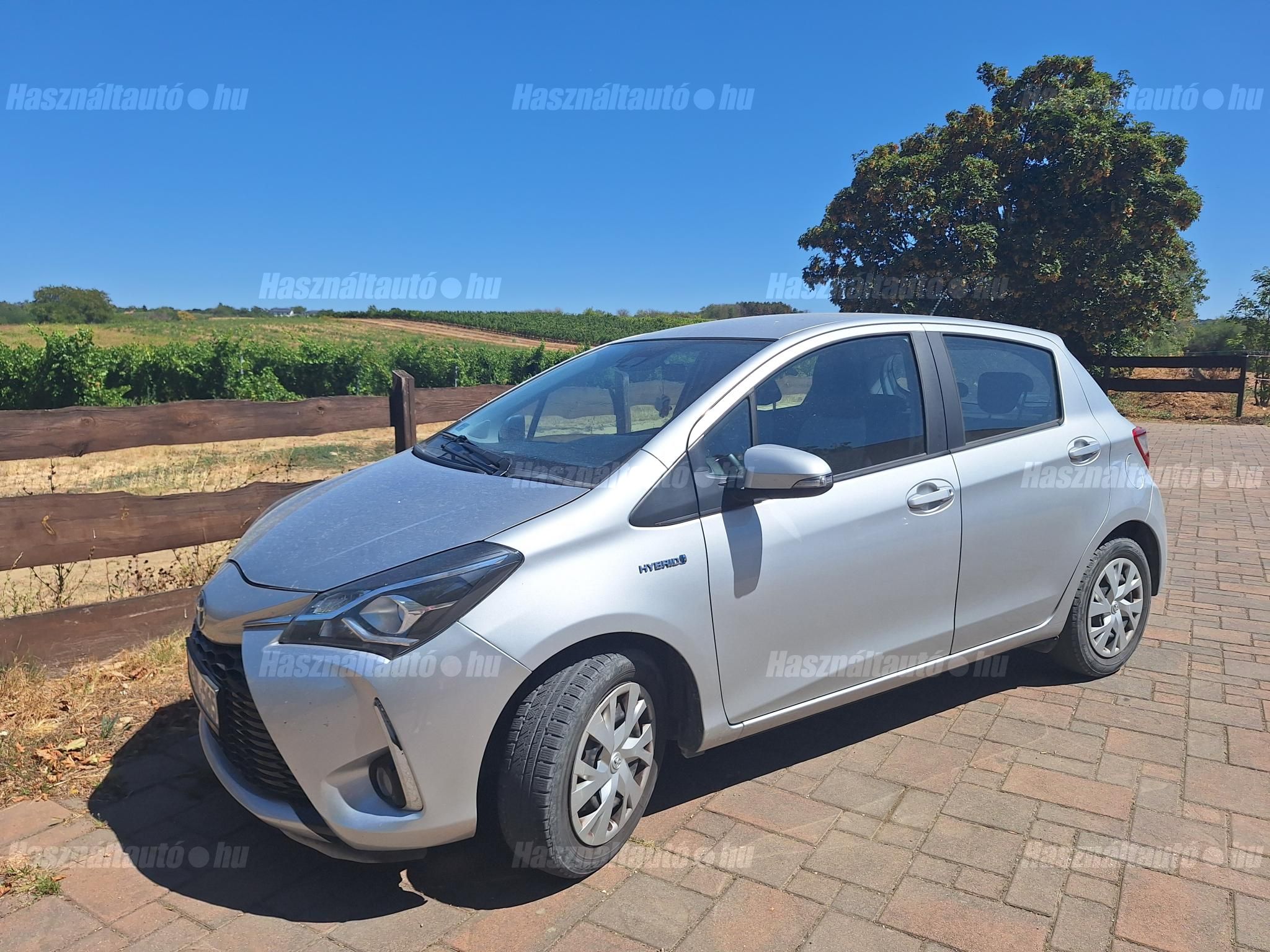 TOYOTA YARIS 2017/8 - 1