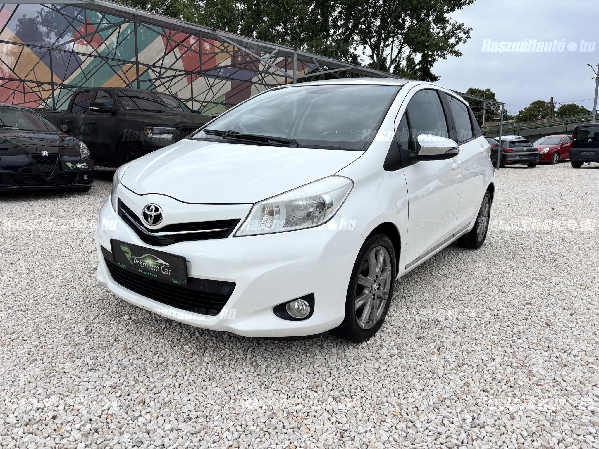 TOYOTA YARIS 2014/6 - 1