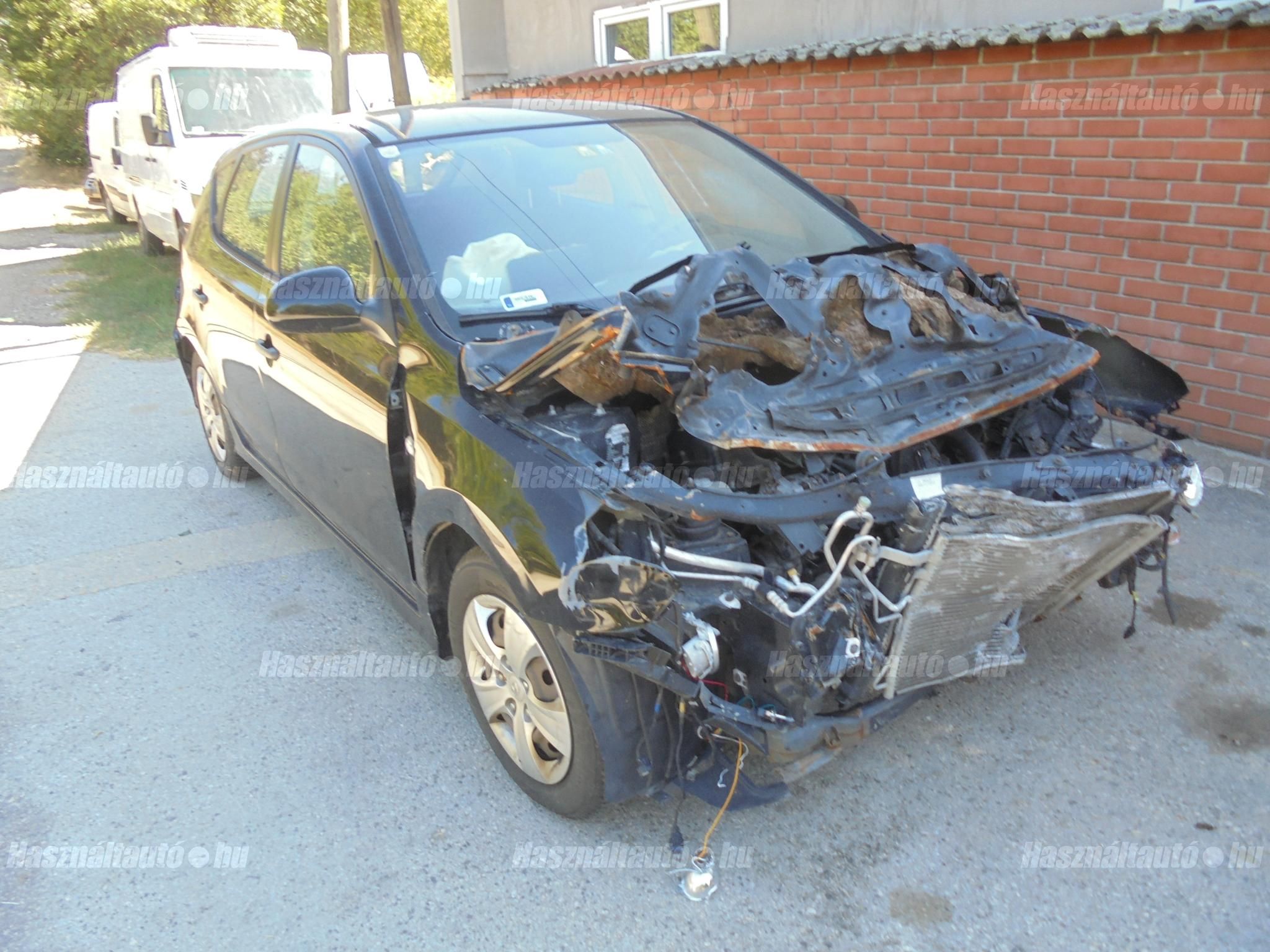 HYUNDAI I30 2011 - 1