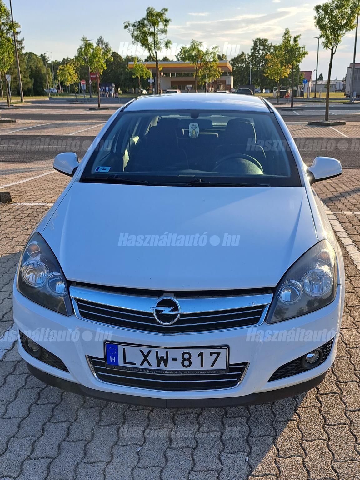 OPEL ASTRA H 2011 - 1