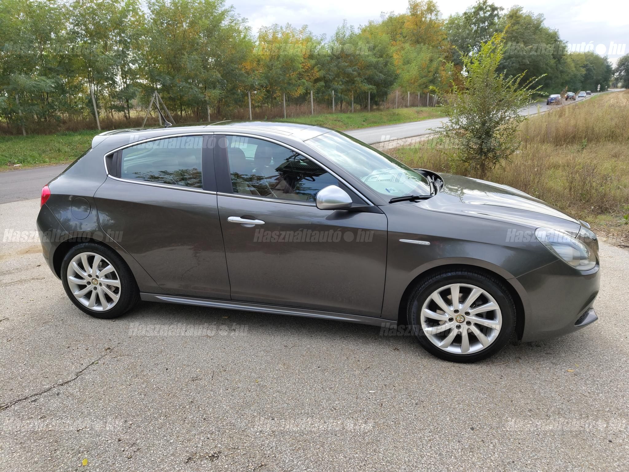 ALFA ROMEO GIULIETTA 2011/2 - 1
