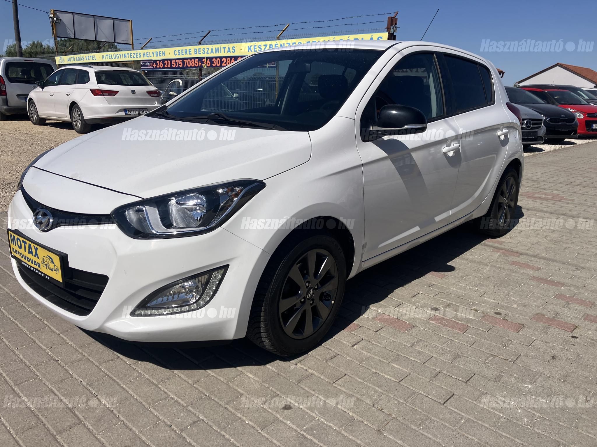 HYUNDAI I20 2014/8 - 1