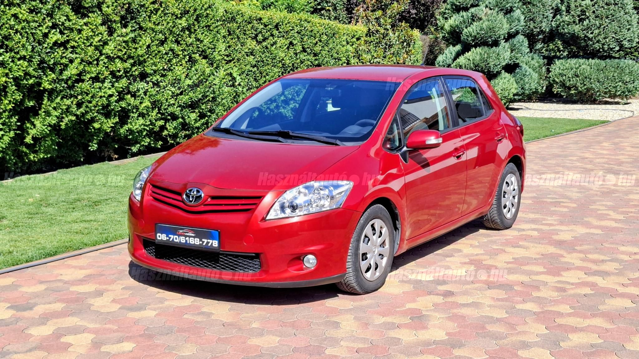 TOYOTA AURIS 2011/1 - 1