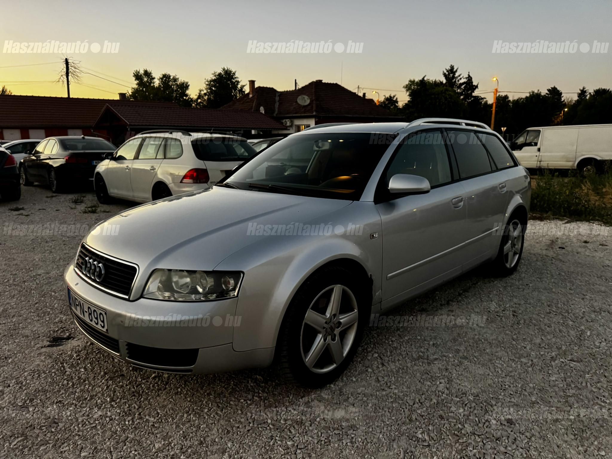 AUDI A4 2004/9 - 1
