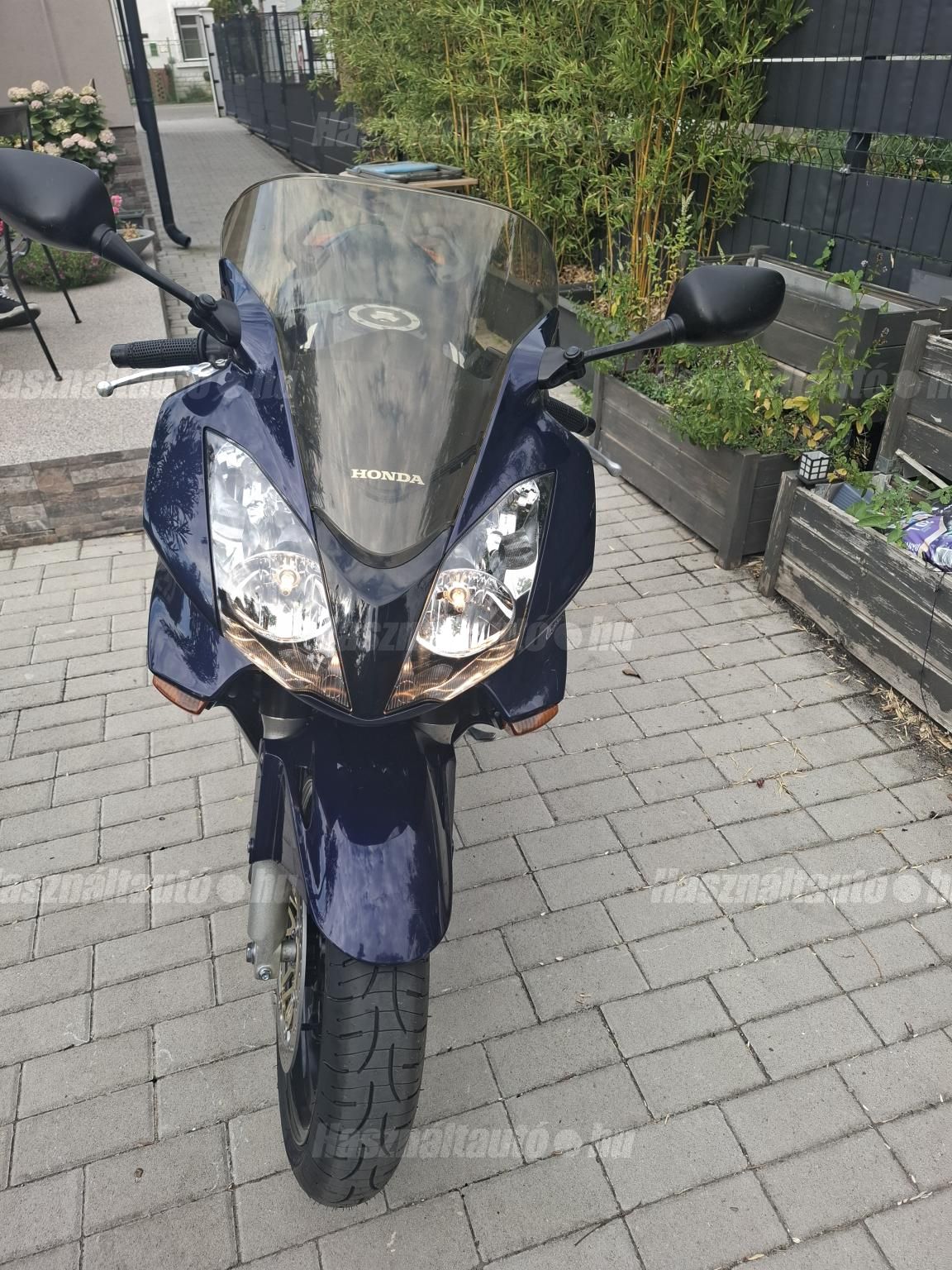 HONDA VFR 800 2003/10 - 1