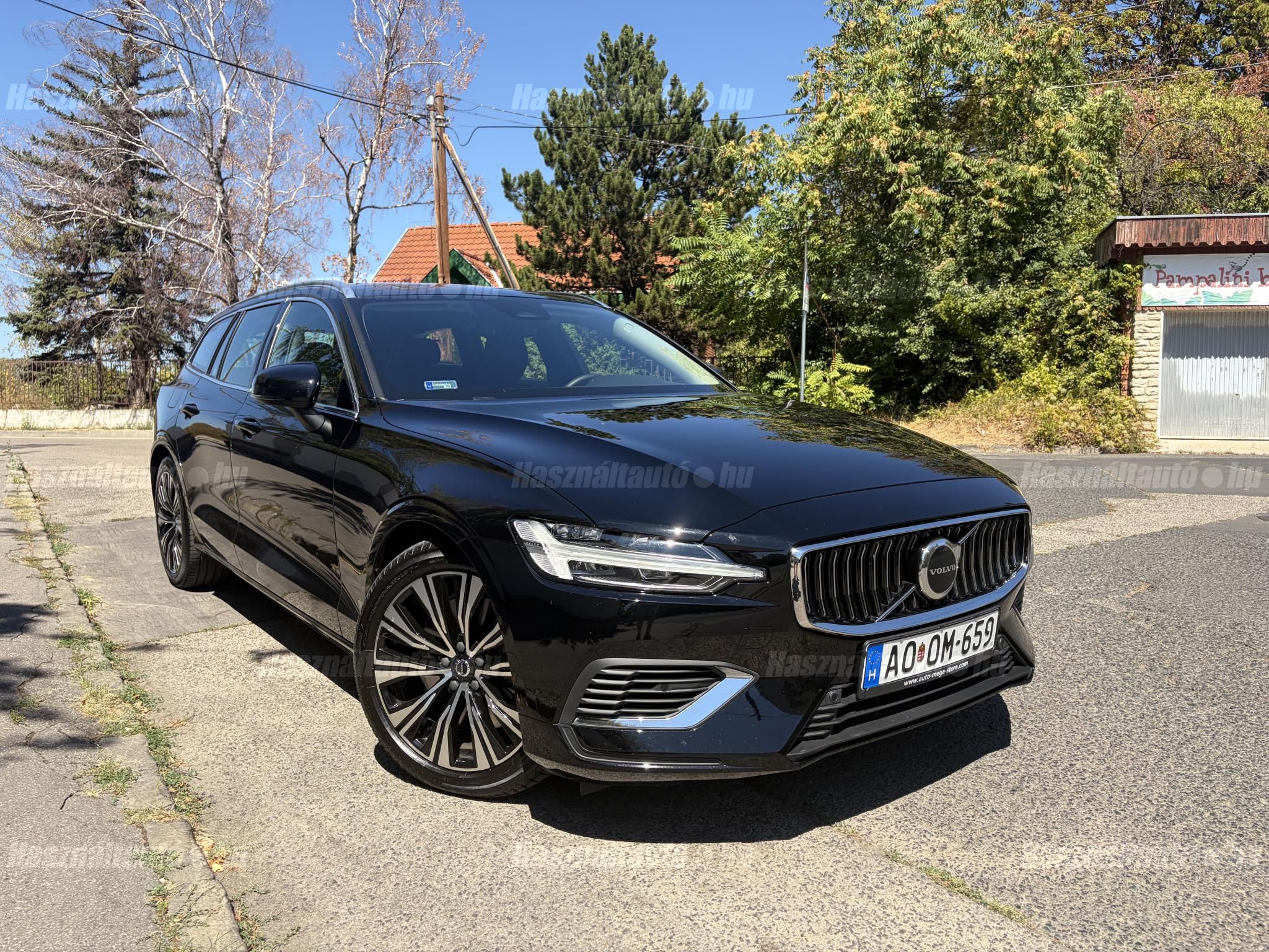 VOLVO V60 2023 - 1