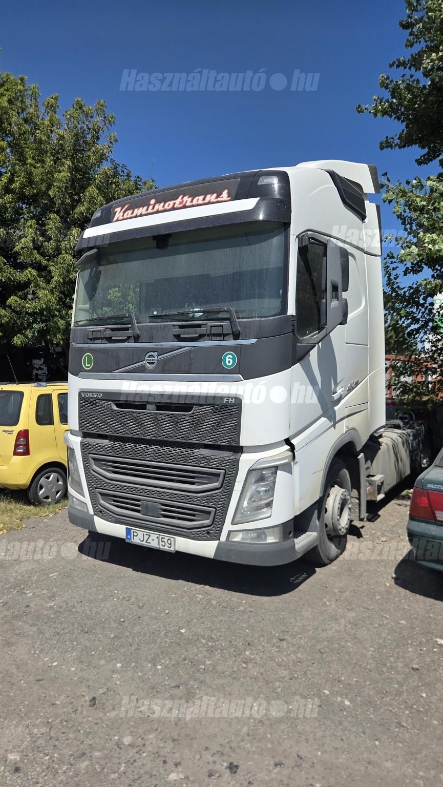VOLVO 2017/10 - 1