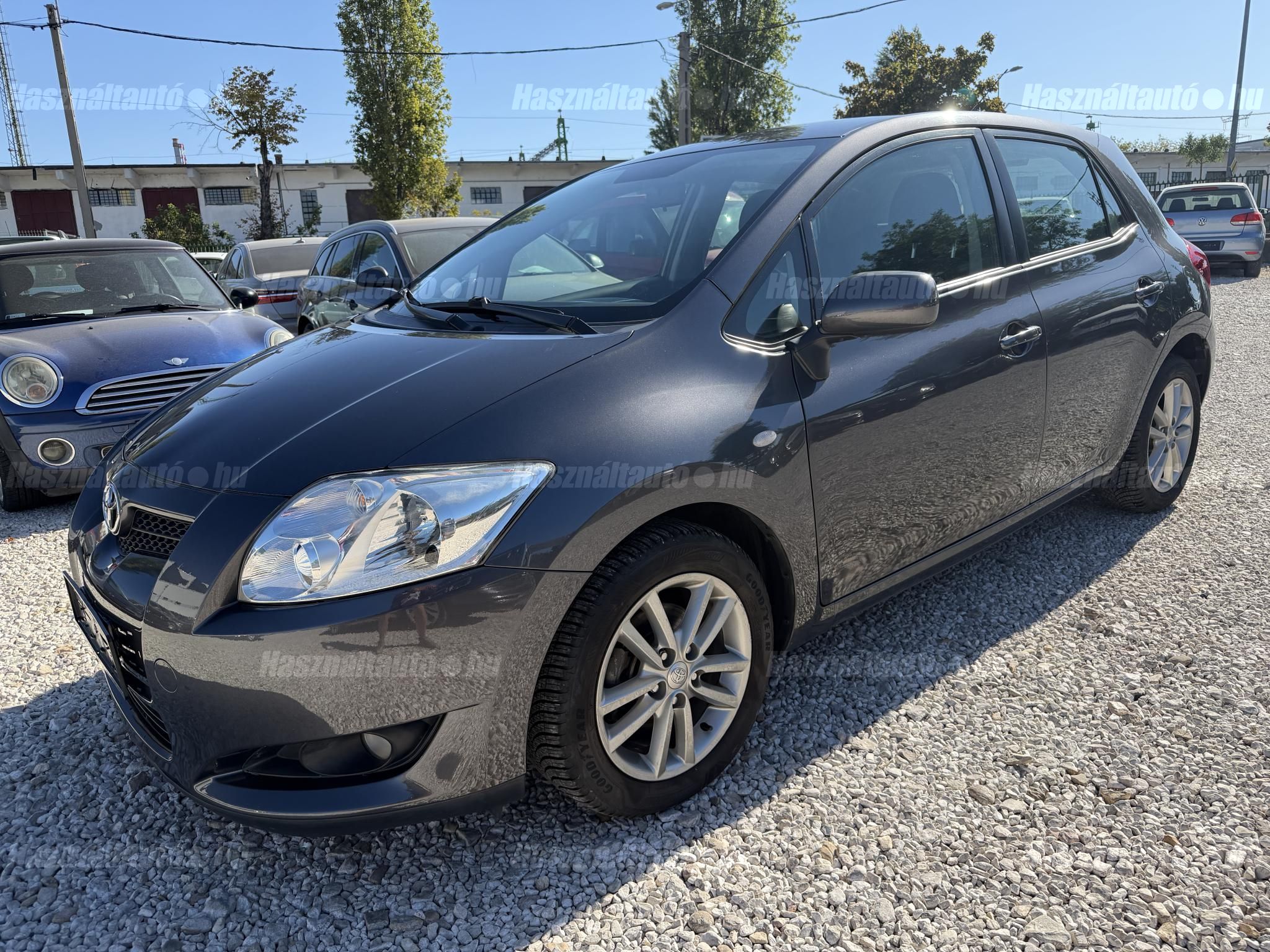 TOYOTA AURIS 2009/8 - 1