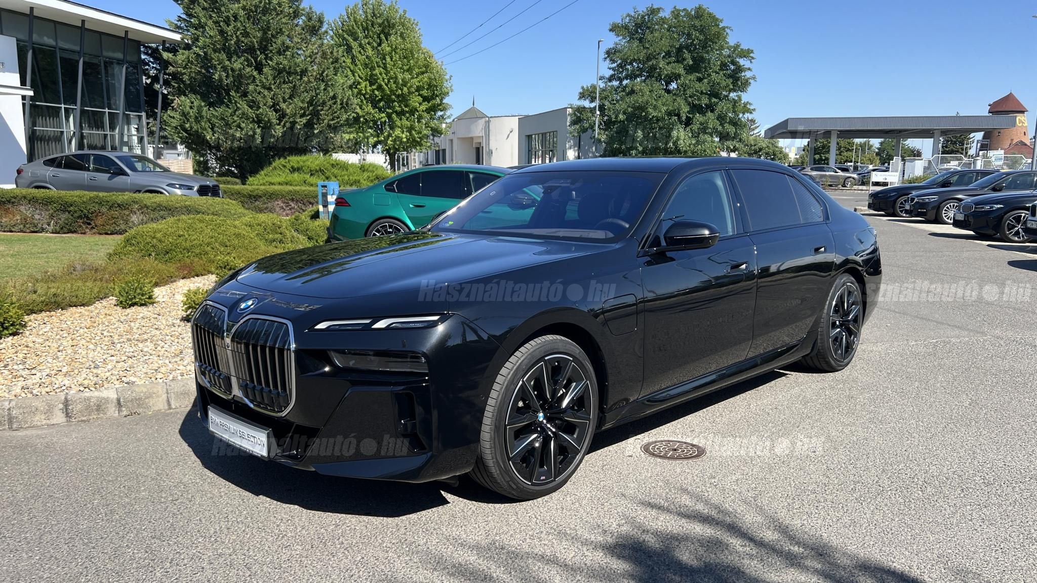 BMW 750 2025/12 - 1