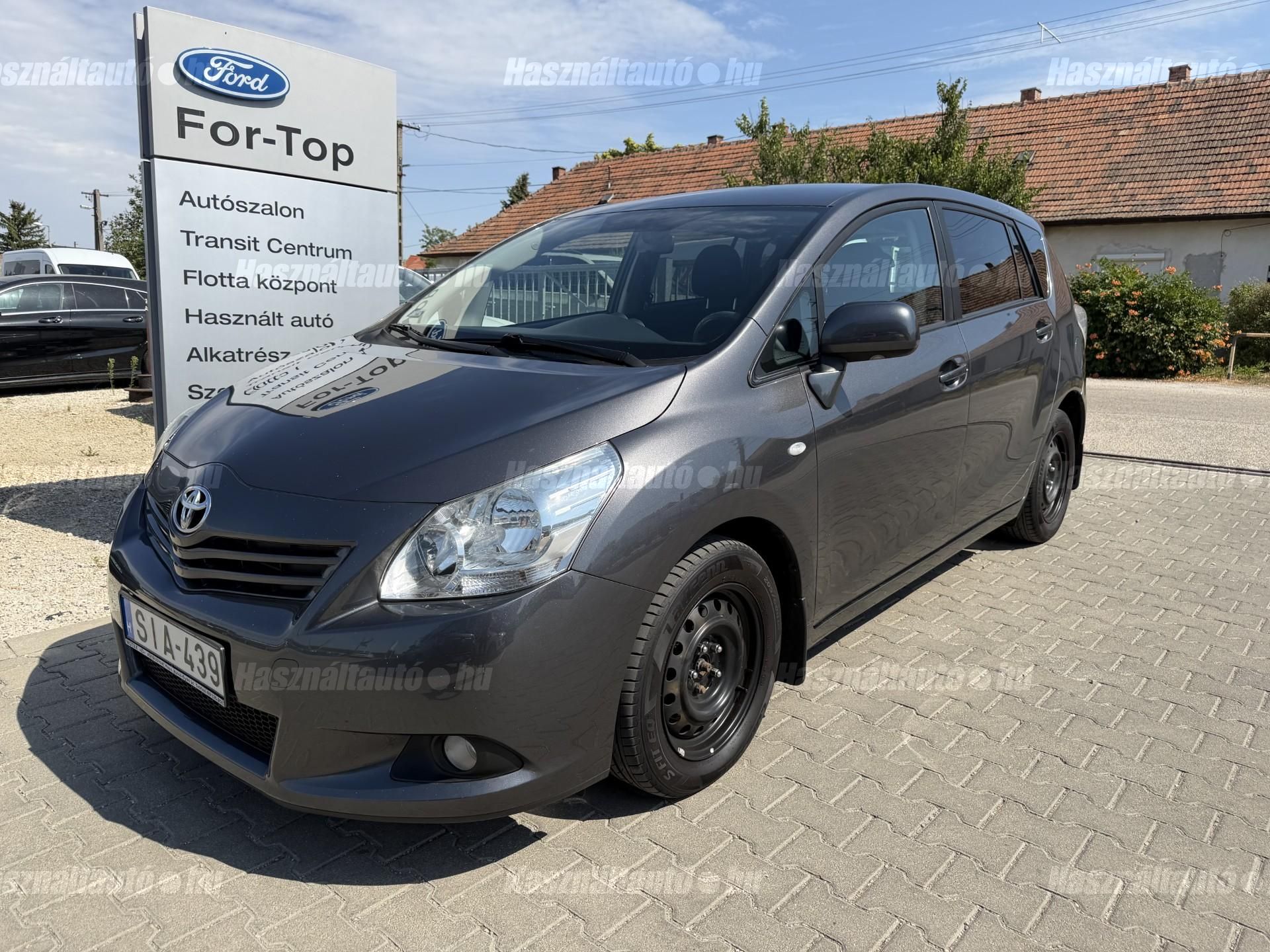 TOYOTA VERSO 2012/7 - 1