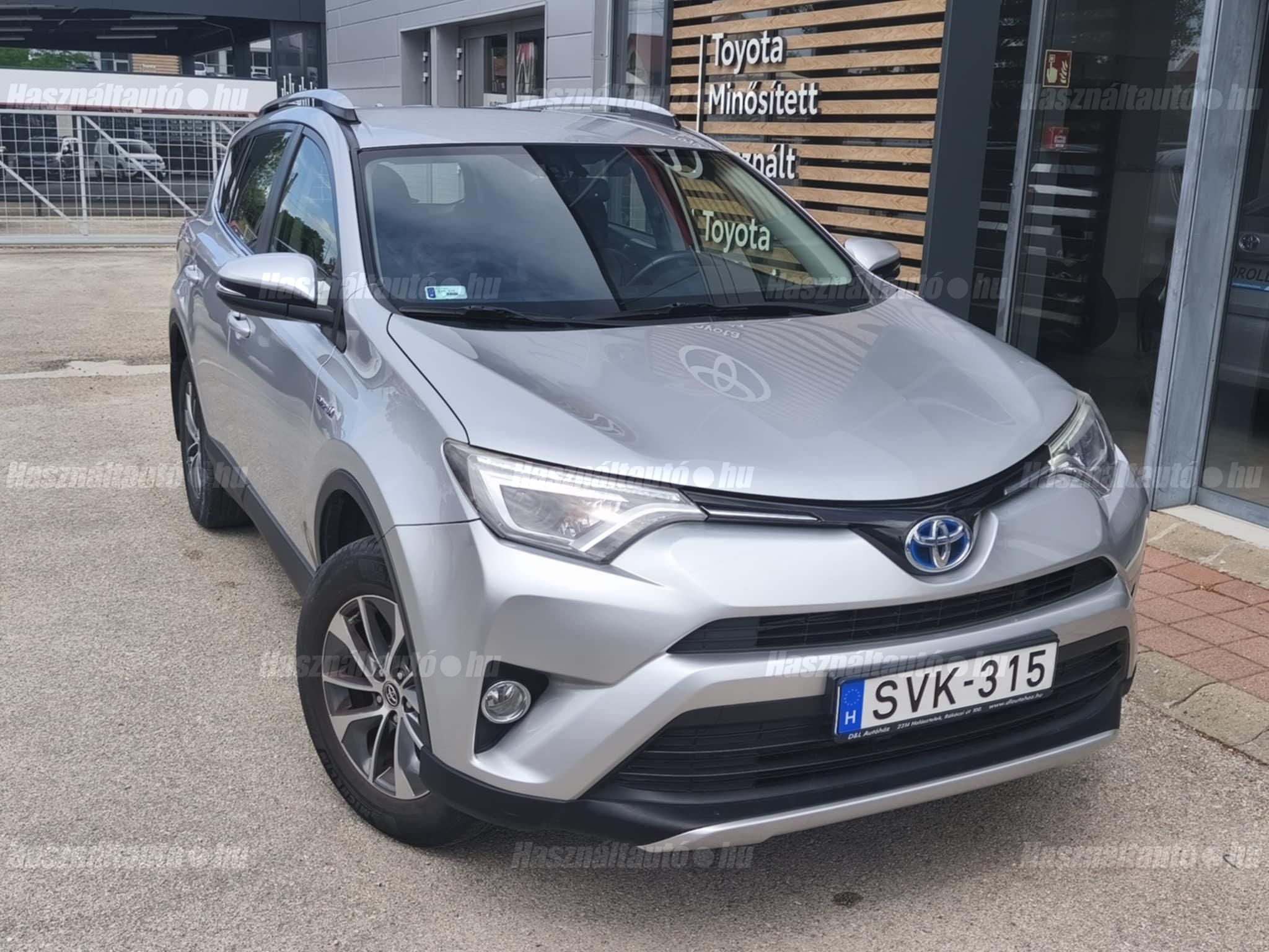 TOYOTA RAV 4 2016 - 1