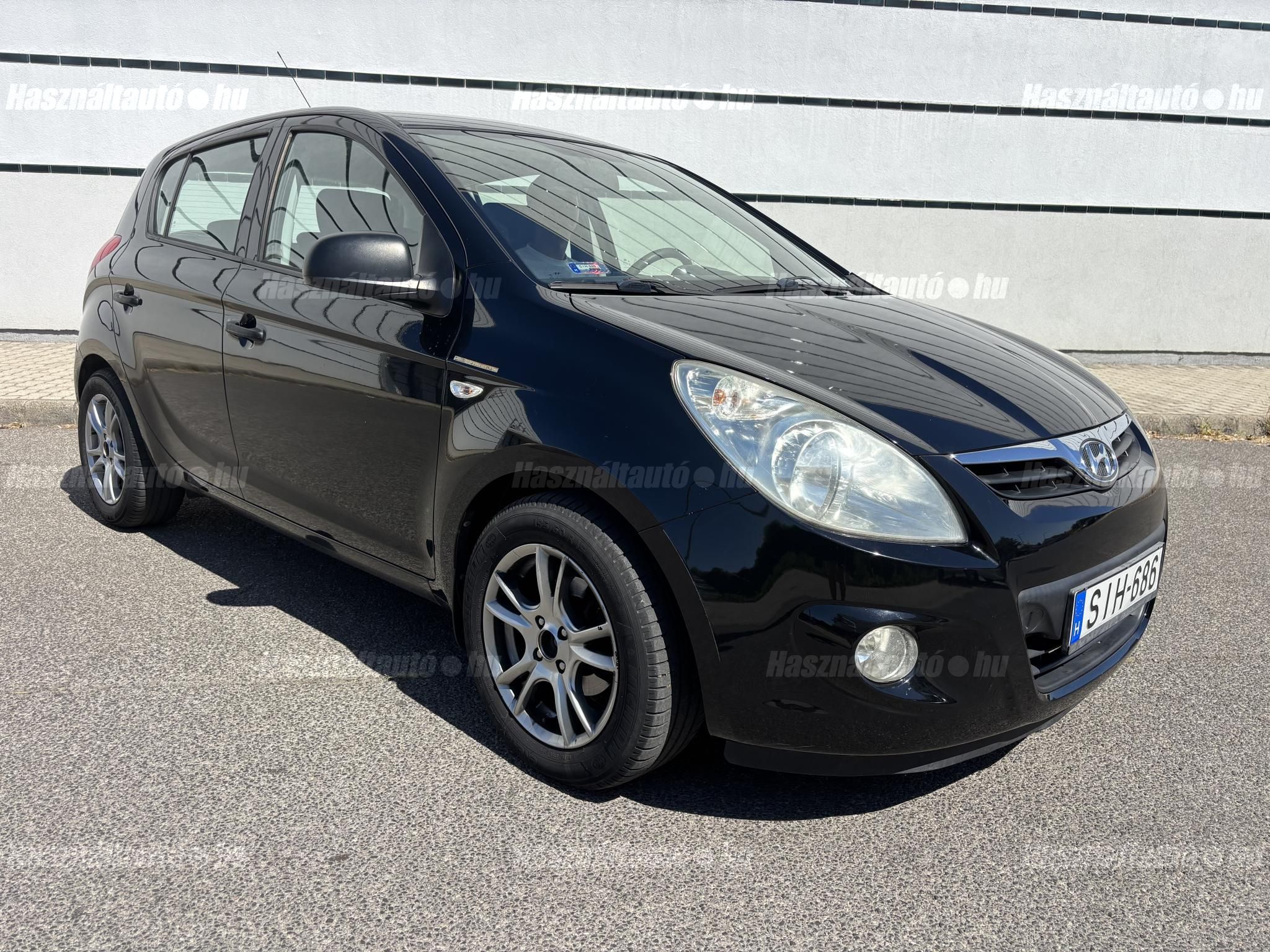 HYUNDAI I20 2011/2 - 1