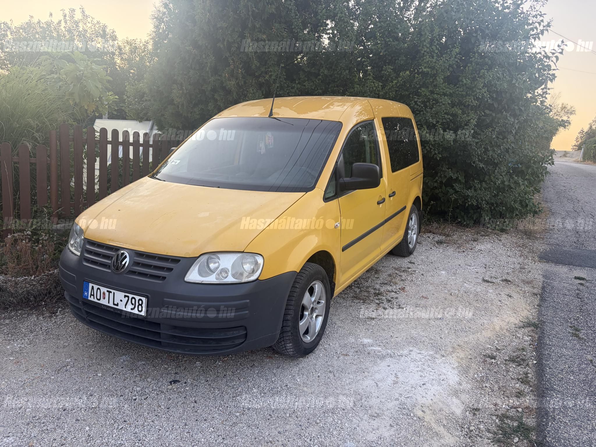 VOLKSWAGEN CADDY 2004 - 1