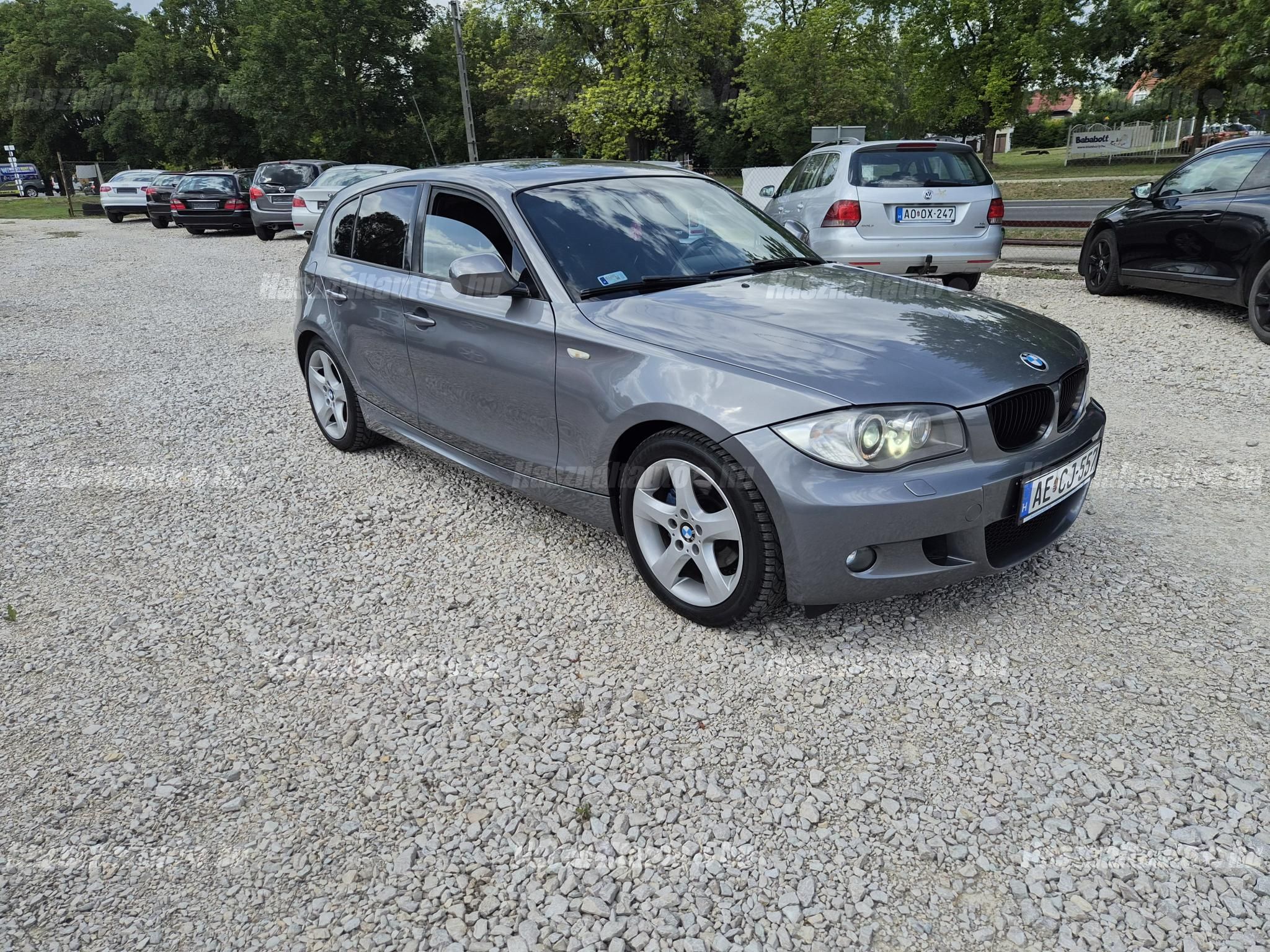 BMW 118 2011/7 - 1