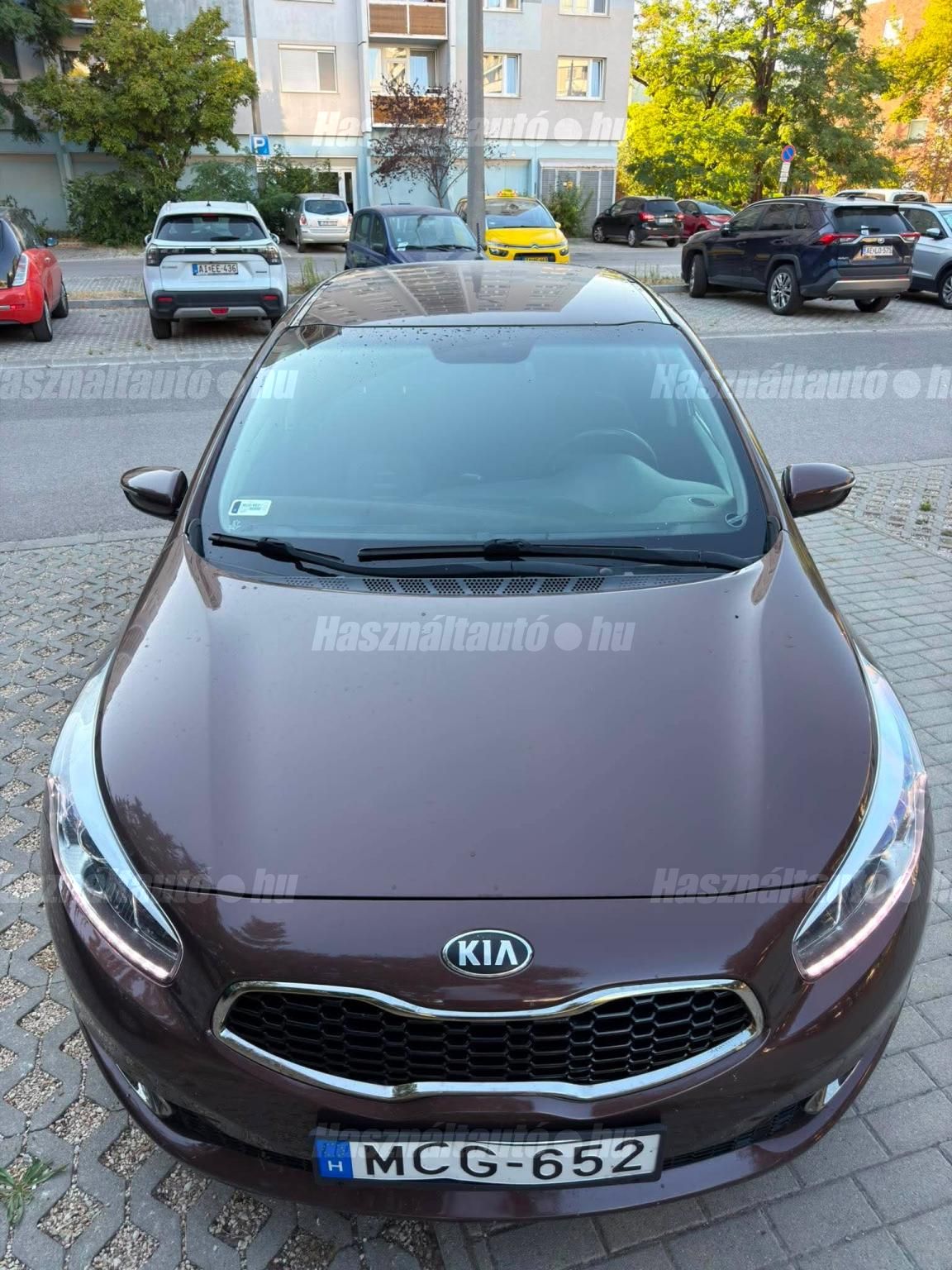 KIA CEE'D 2012/5 - 1