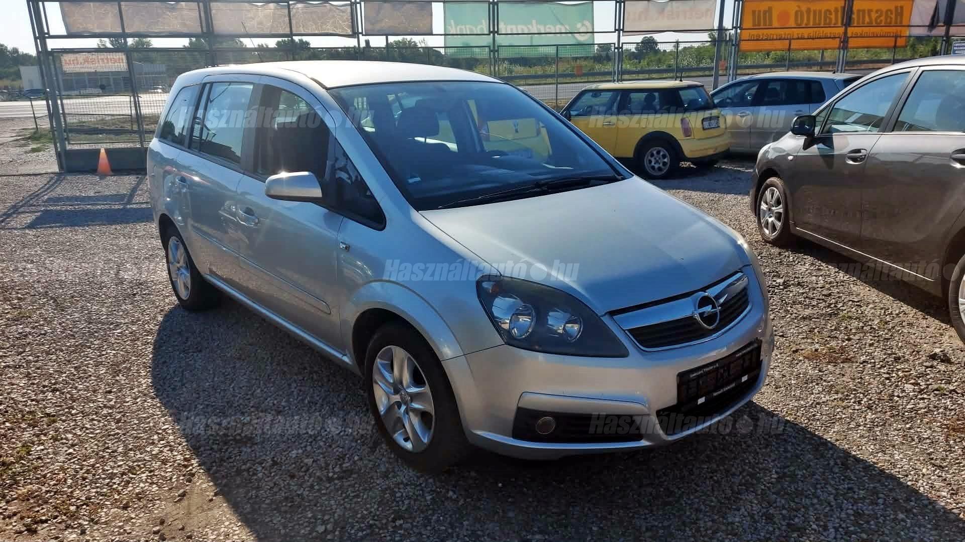 OPEL ZAFIRA B 2006/4 - 1