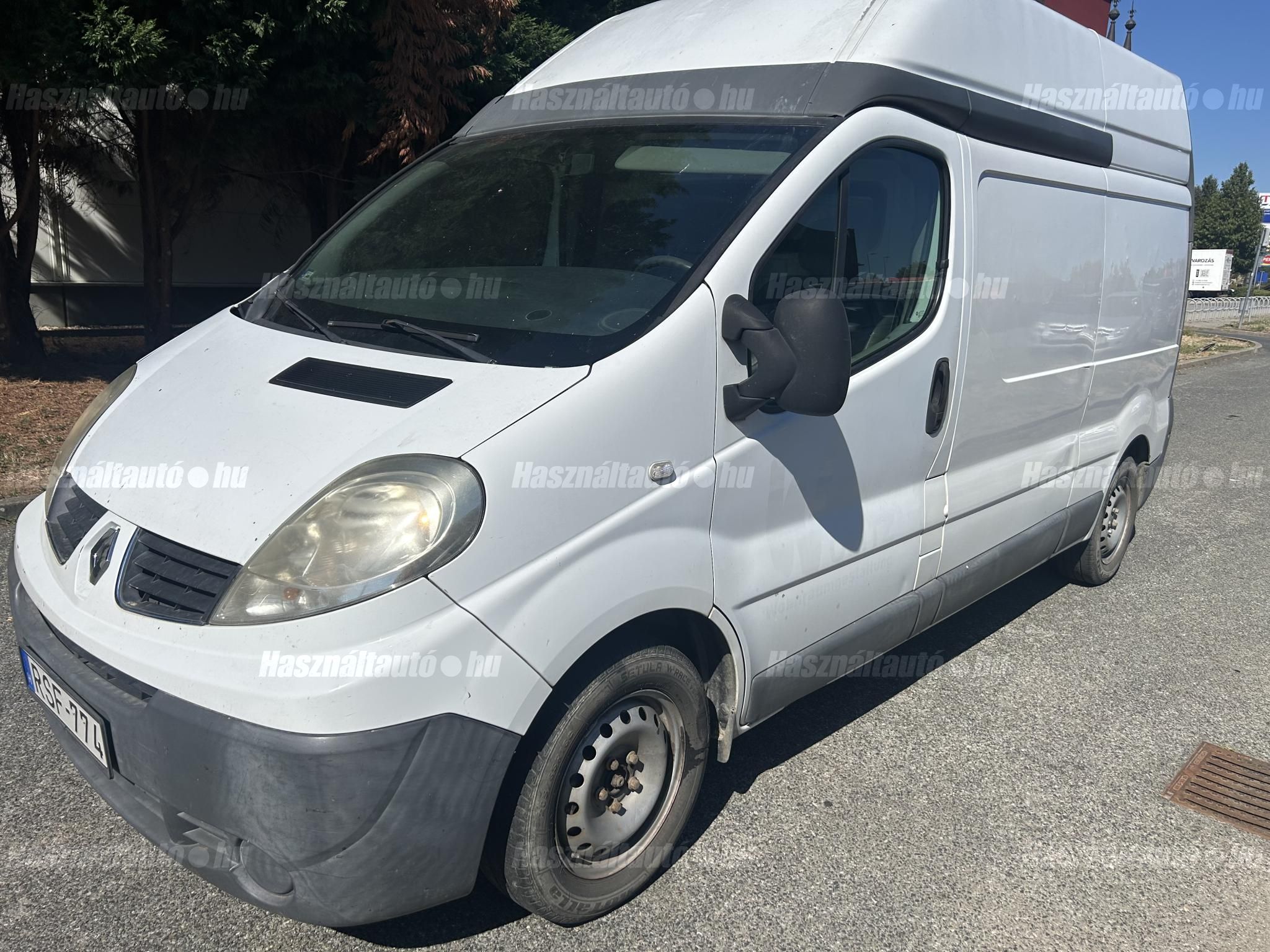RENAULT TRAFIC 2007 - 1