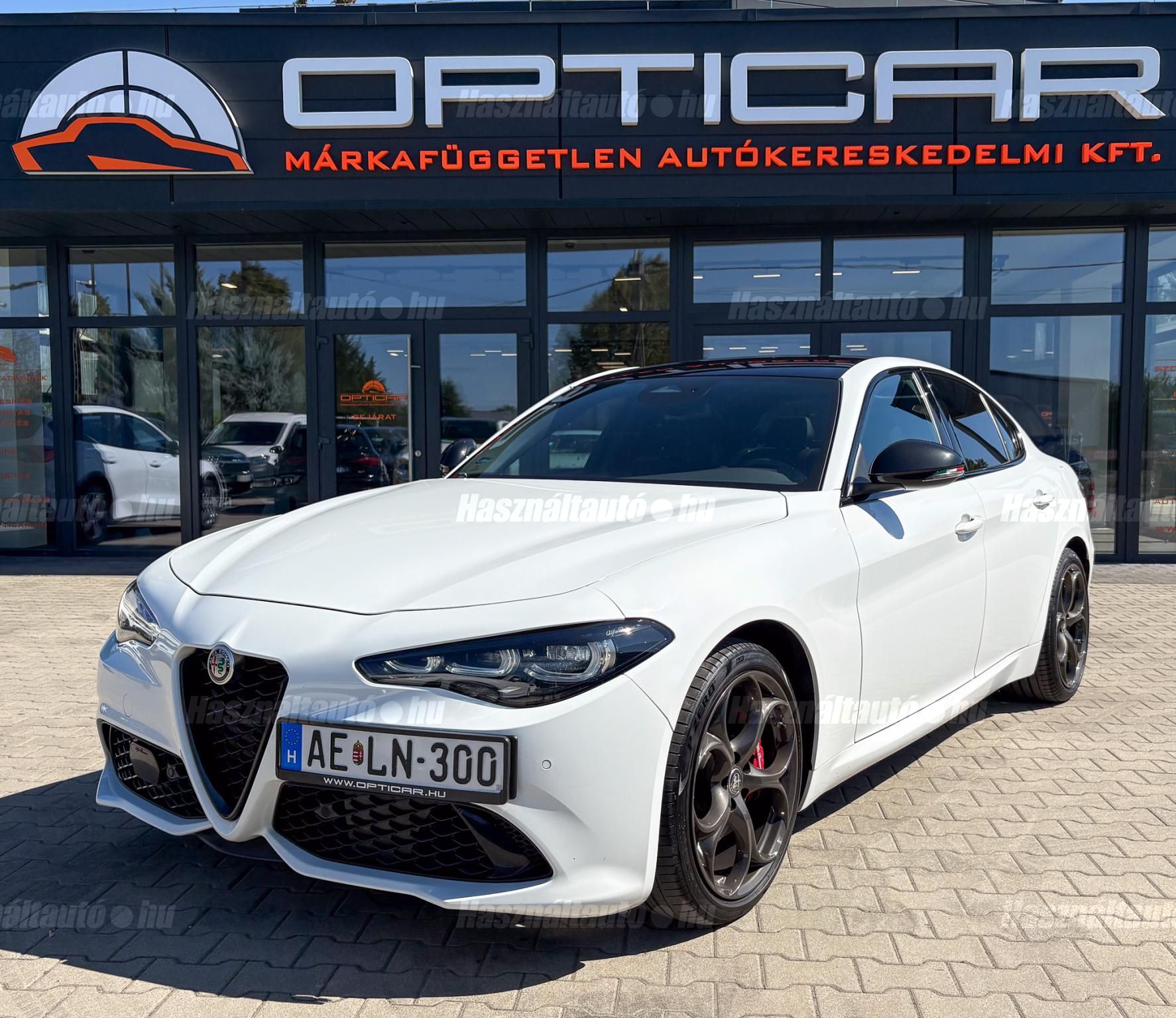 ALFA ROMEO GIULIA 2024/5 - 1
