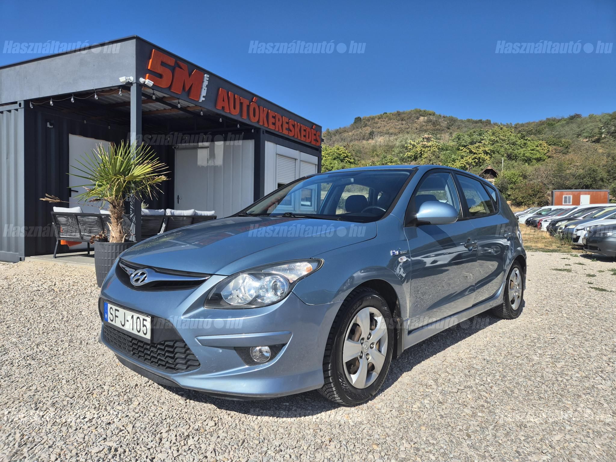 HYUNDAI I30 2010/7 - 1