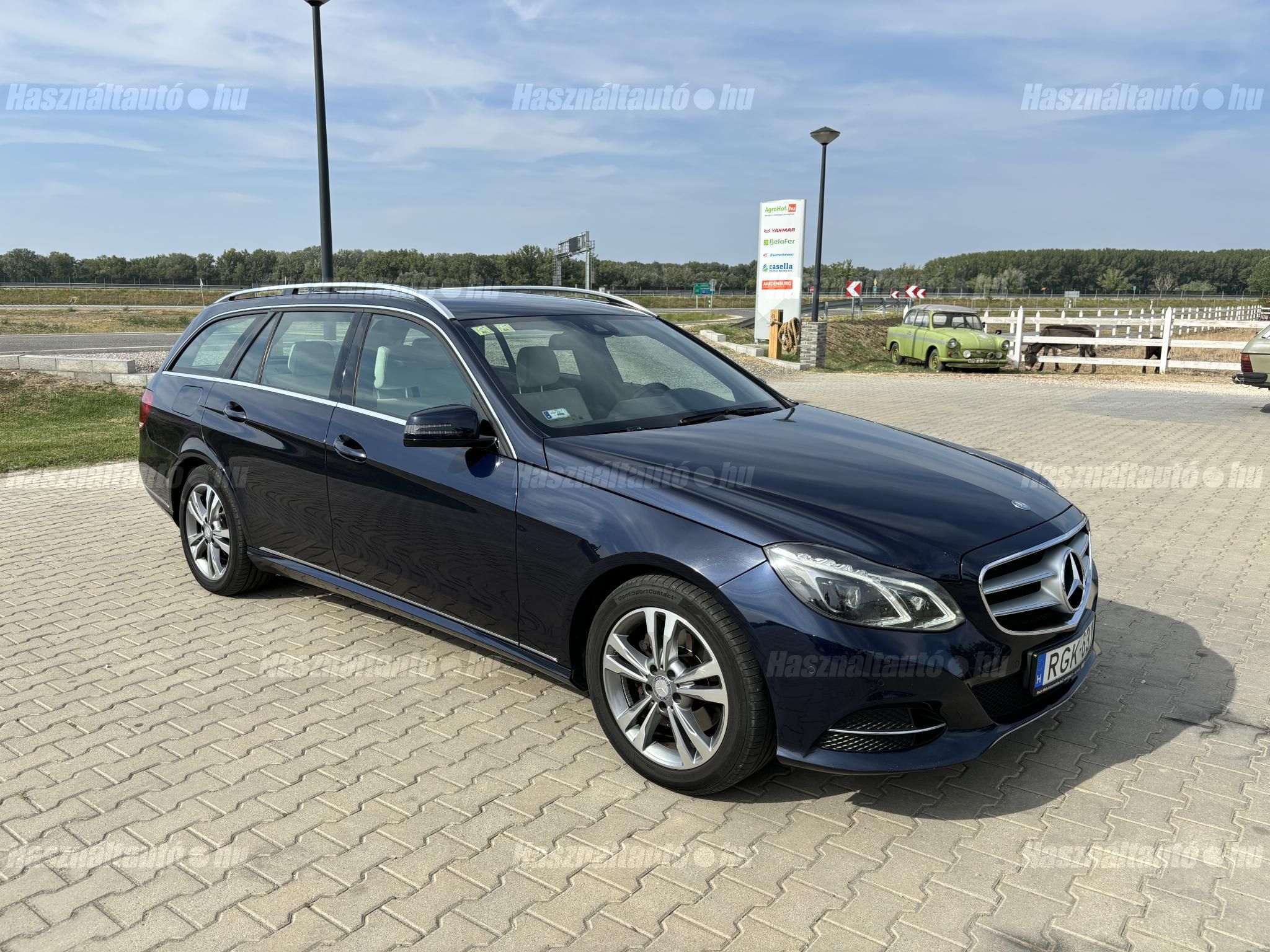 MERCEDES-BENZ E 300 2014/8 - 1