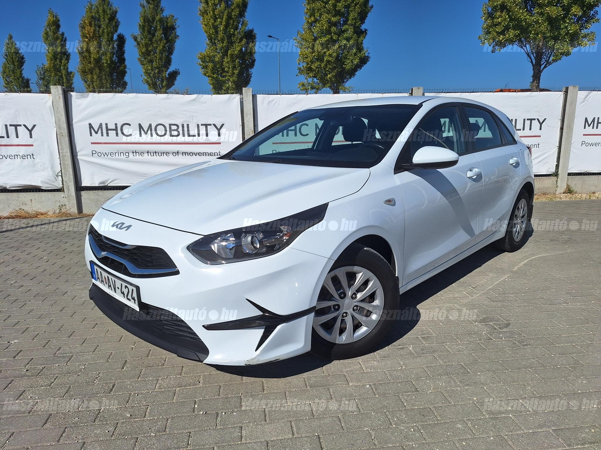 KIA CEE'D 2022/7 - 1
