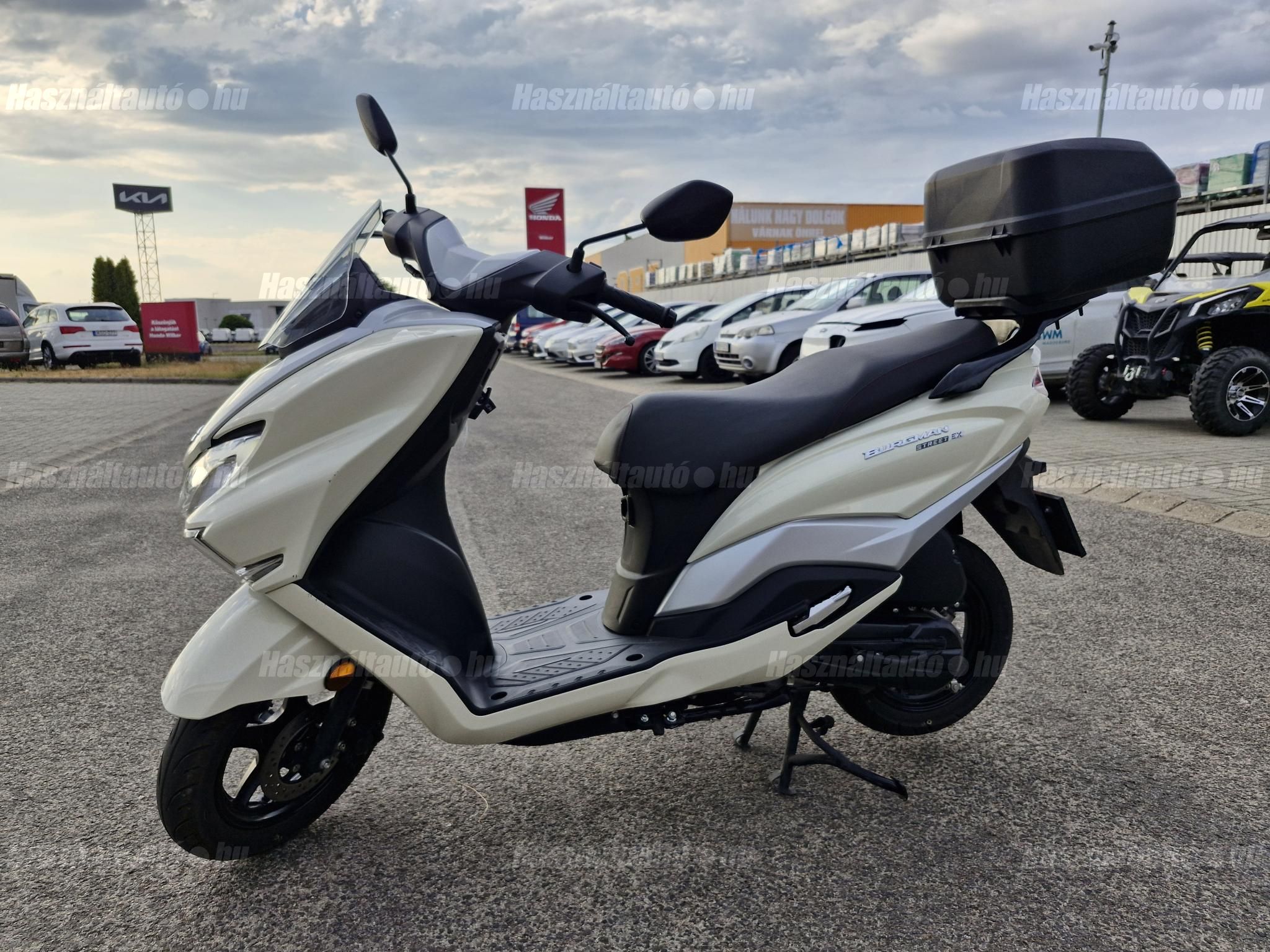 SUZUKI AN 125 2025 - 1