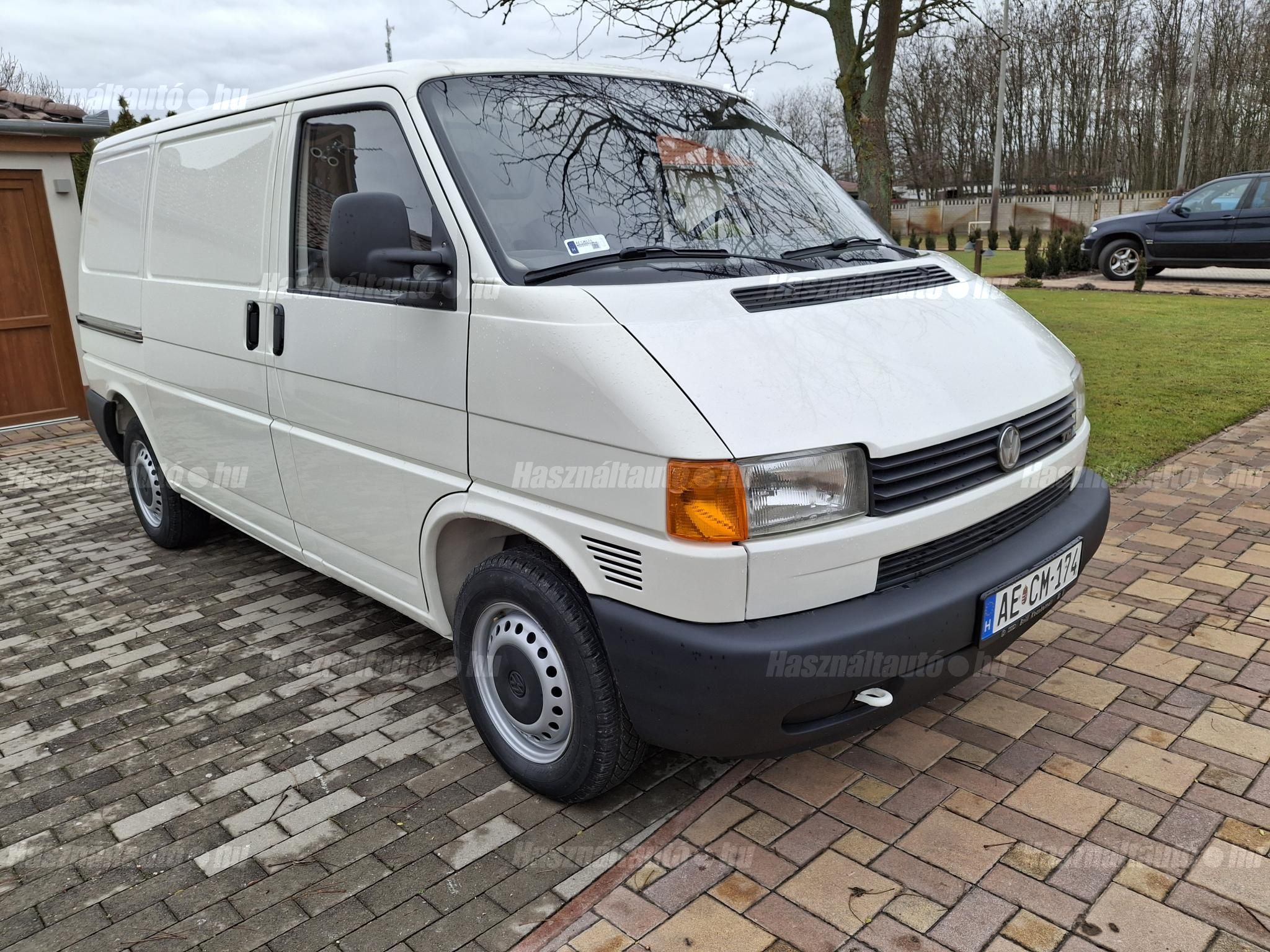 VOLKSWAGEN TRANSPORTER 2001/11 - 1