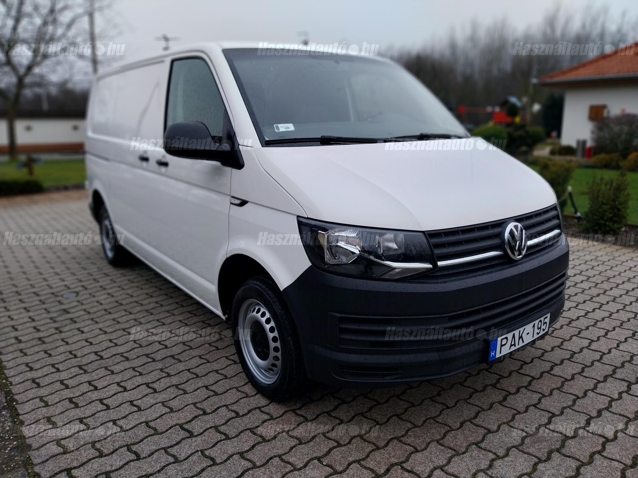 VOLKSWAGEN TRANSPORTER 2016/12 - 1