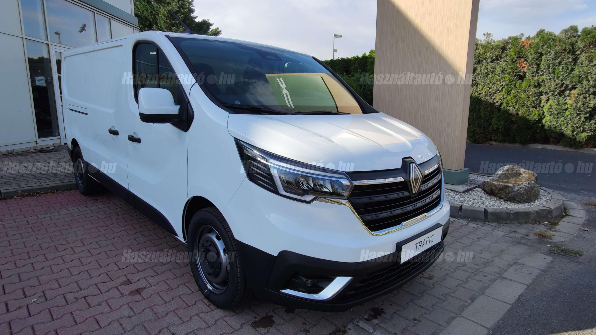 RENAULT TRAFIC 2026/8 - 1