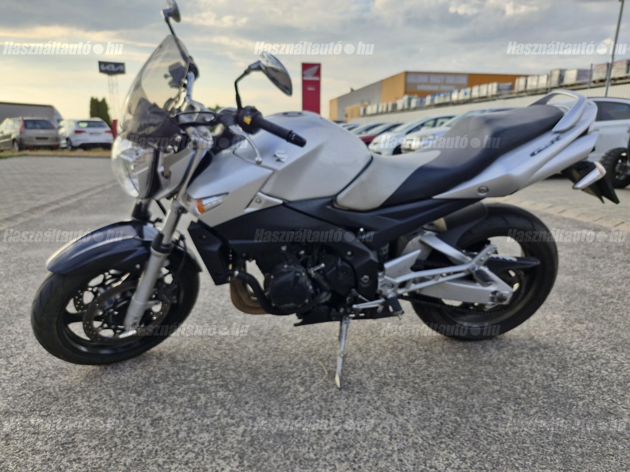 SUZUKI GSR 600 2007/6 - 1