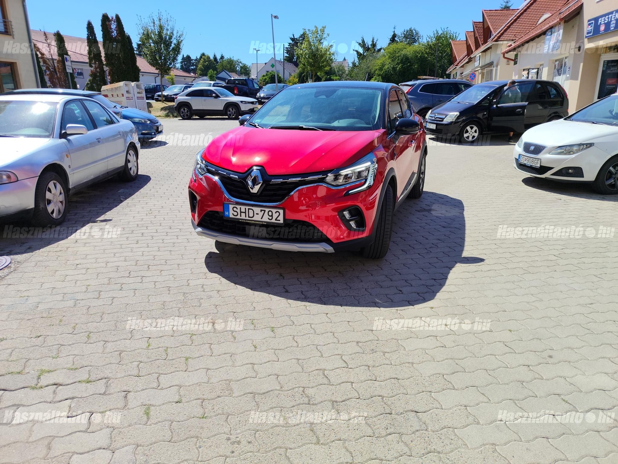 RENAULT CAPTUR 2020/8 - 1