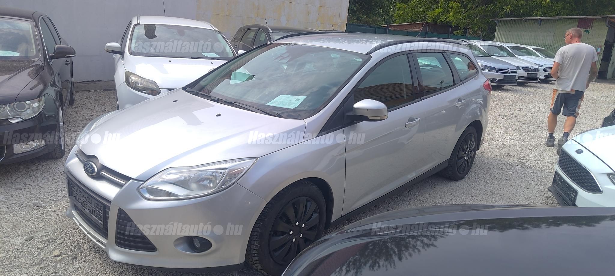 FORD FOCUS 2012/10 - 1