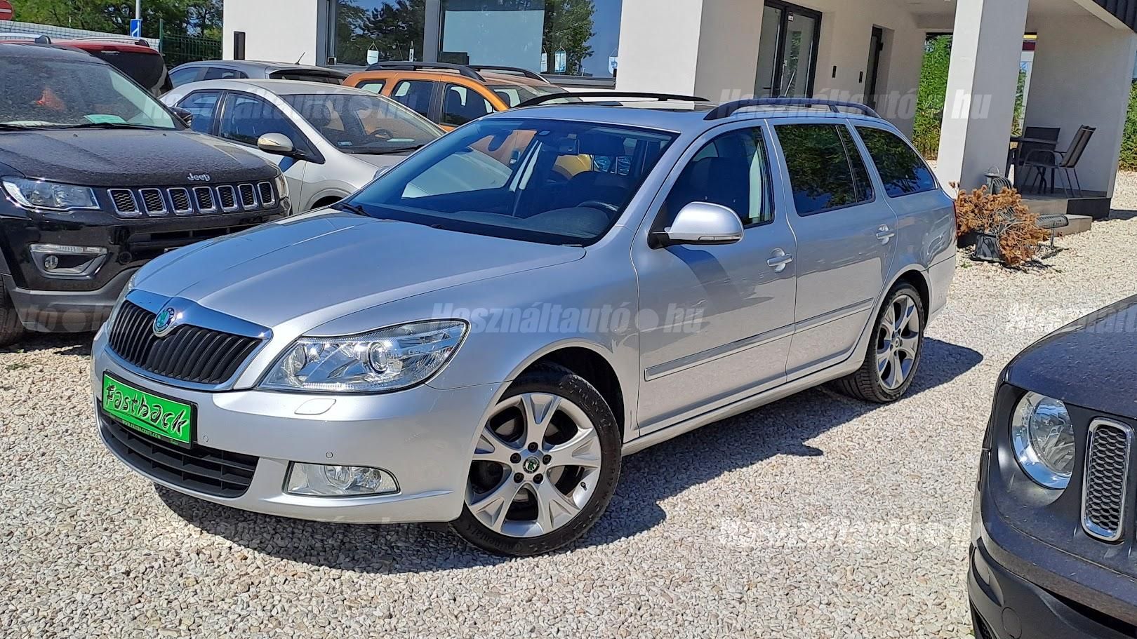 SKODA OCTAVIA 2012/10 - 1