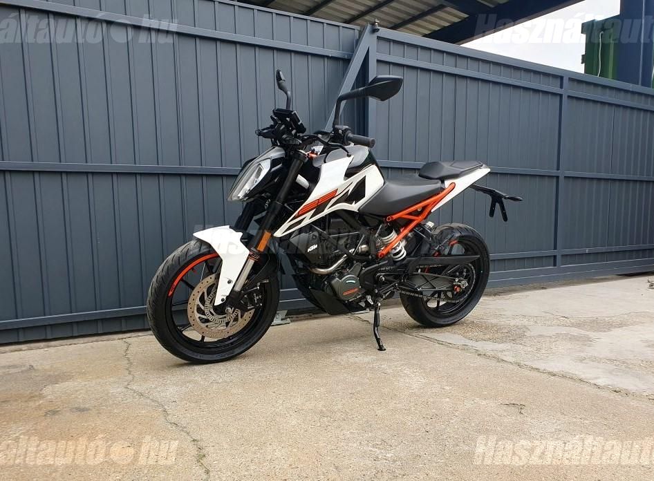 KTM 125 DUKE 2017/5 - 1