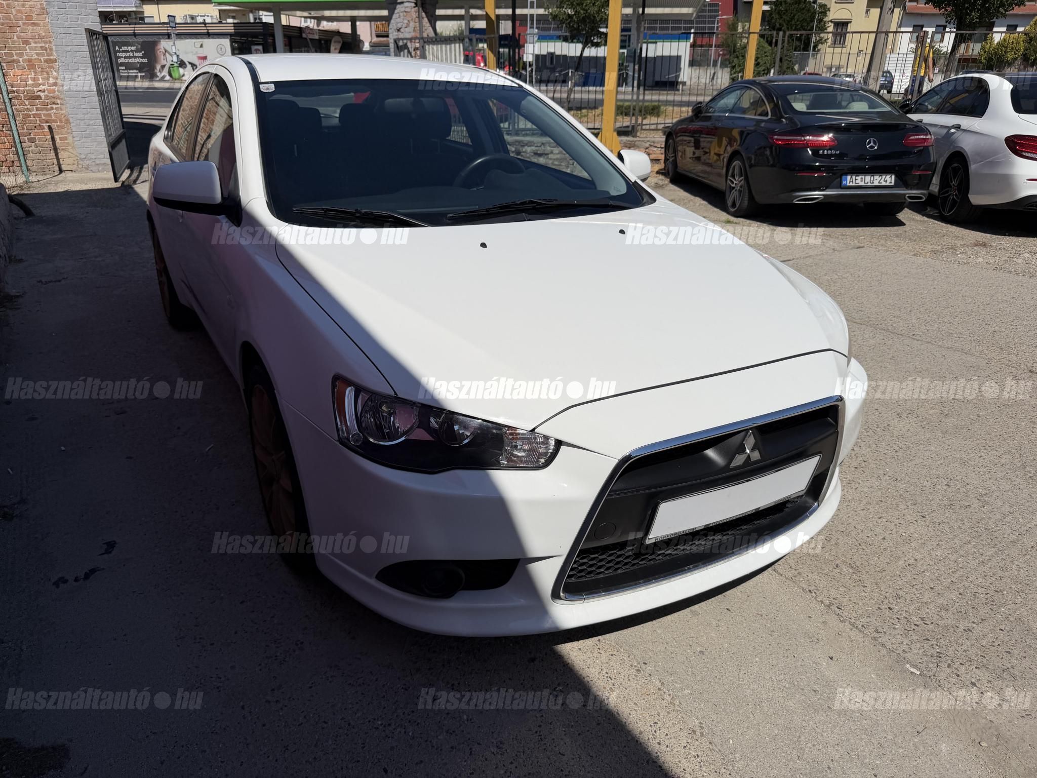 MITSUBISHI LANCER 2014/10 - 1