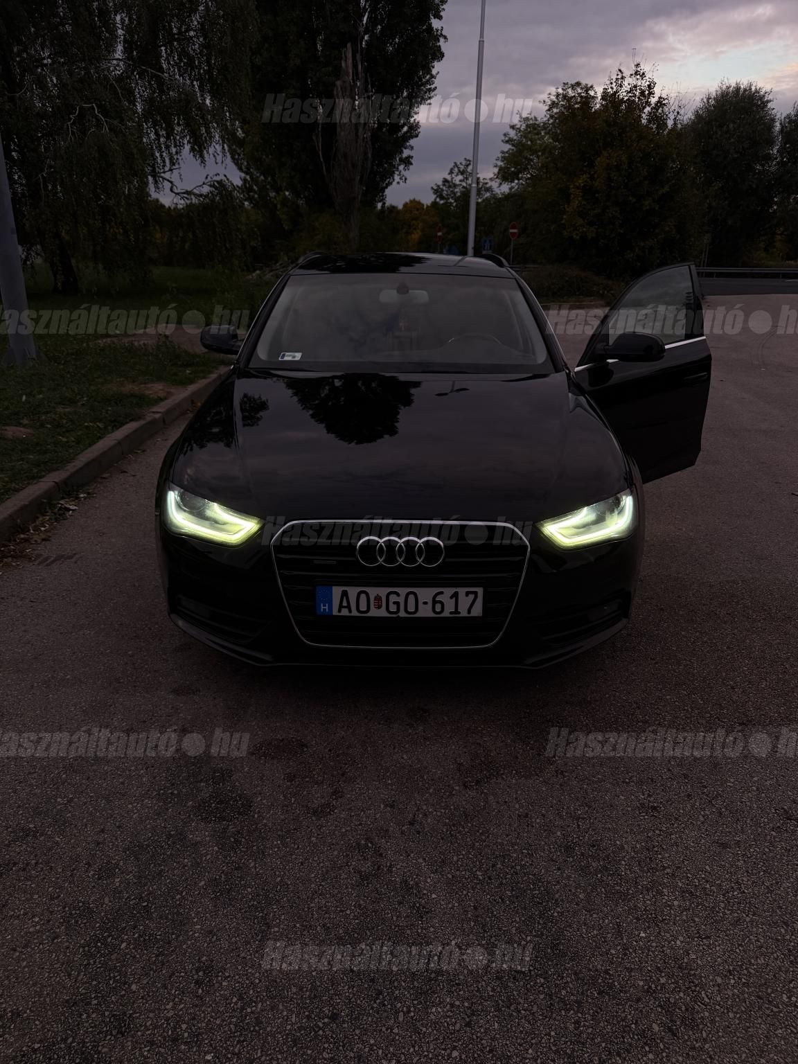 AUDI A4 2012/6 - 1