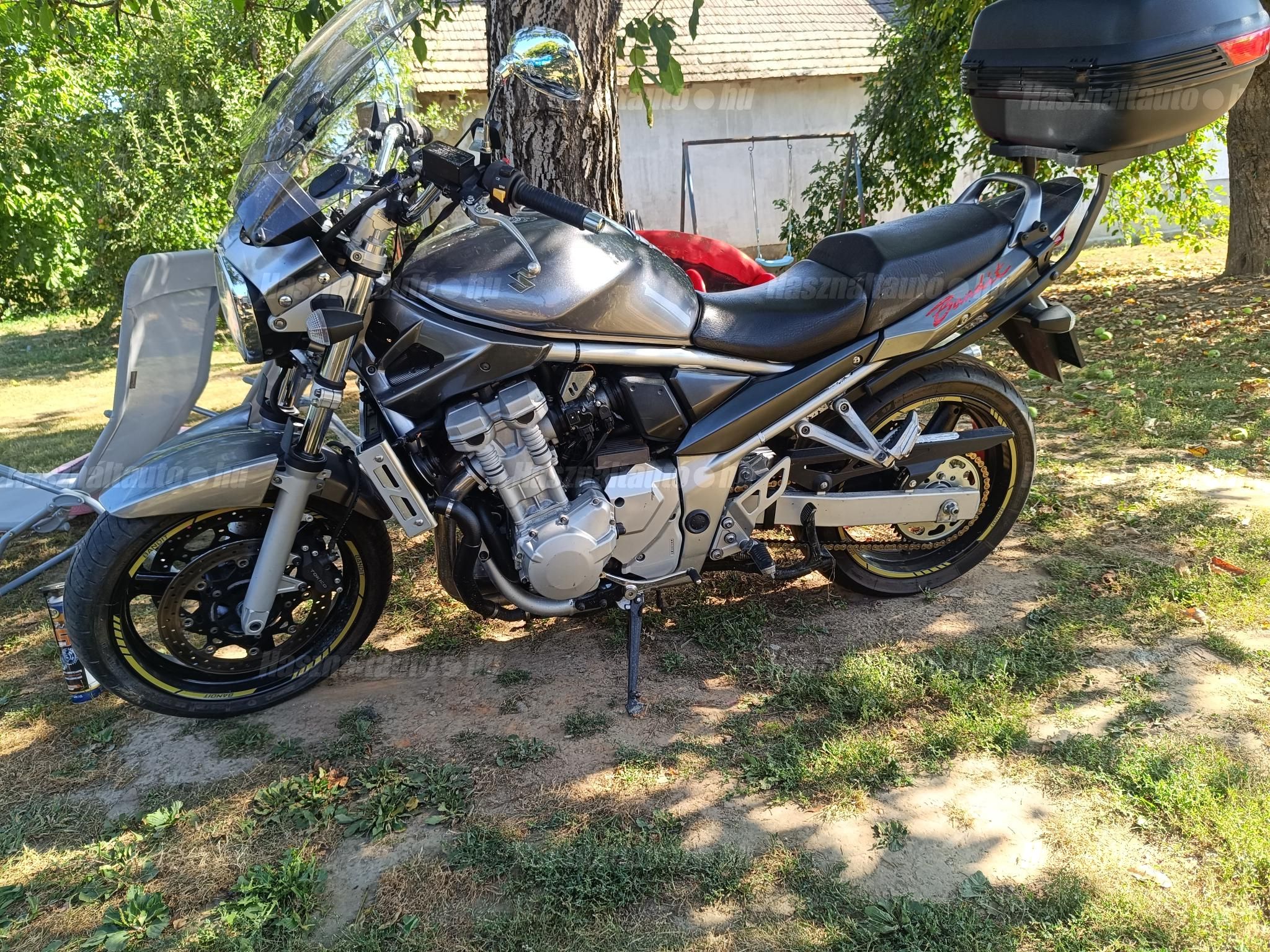 SUZUKI GSF 650 2008/9 - 1