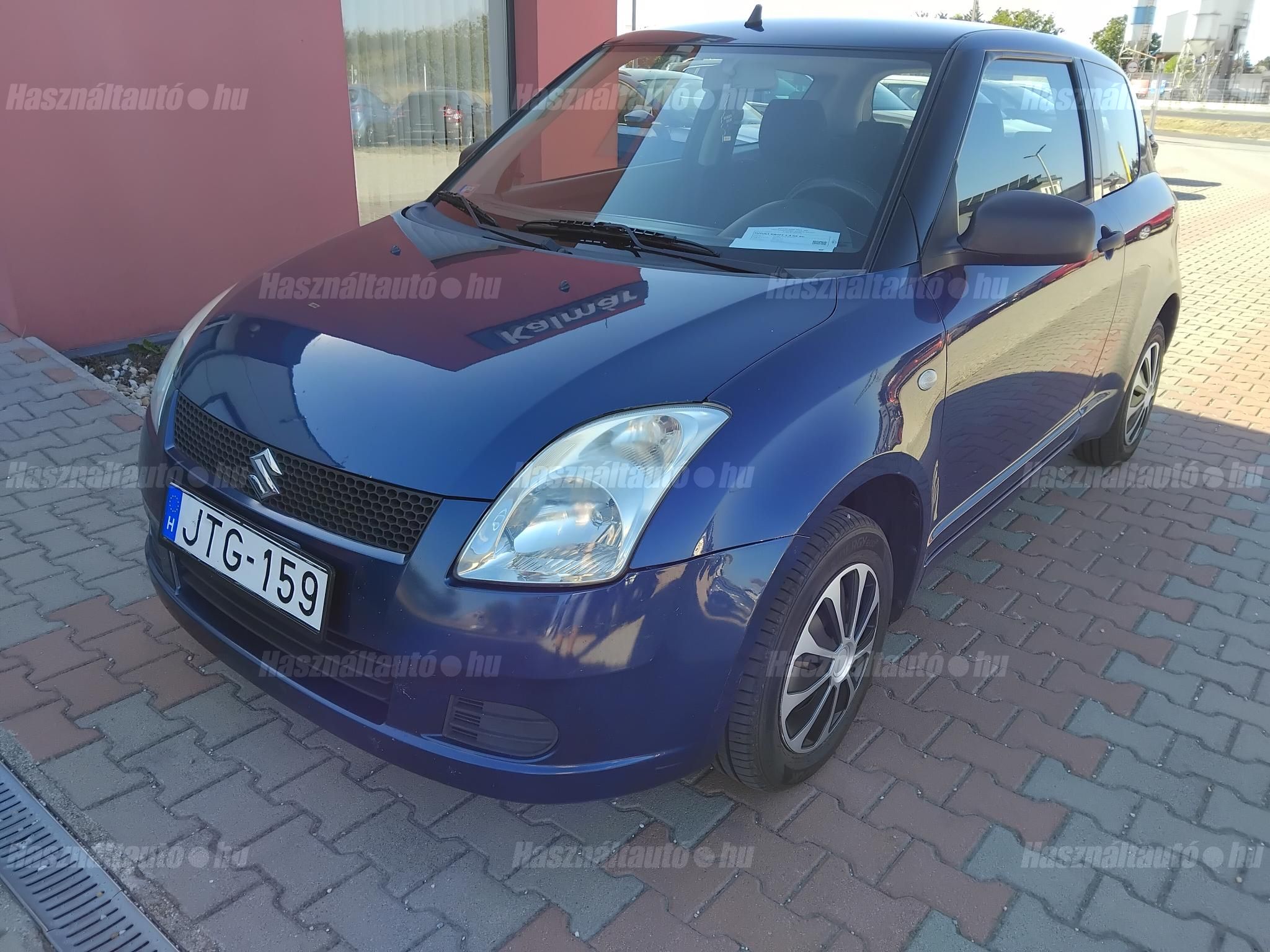 SUZUKI SWIFT 2005/5 - 1