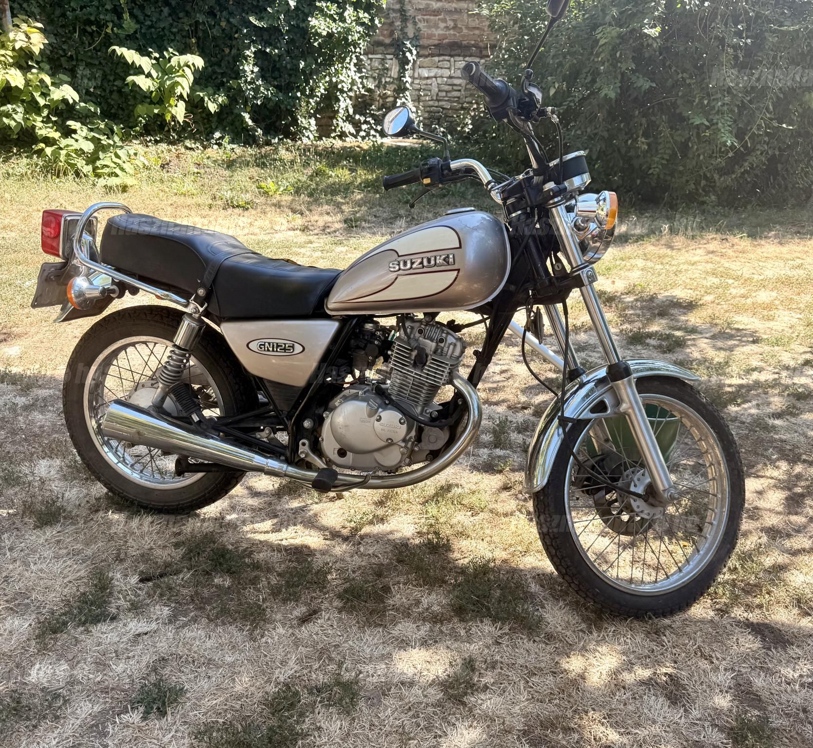 SUZUKI GN 125 2000/1 - 1