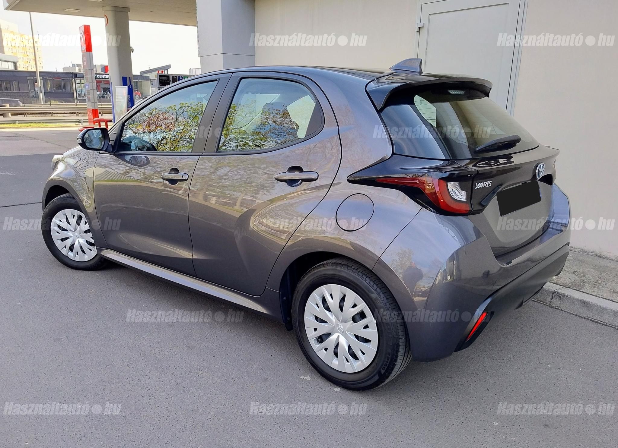 TOYOTA YARIS 2022/9 - 1