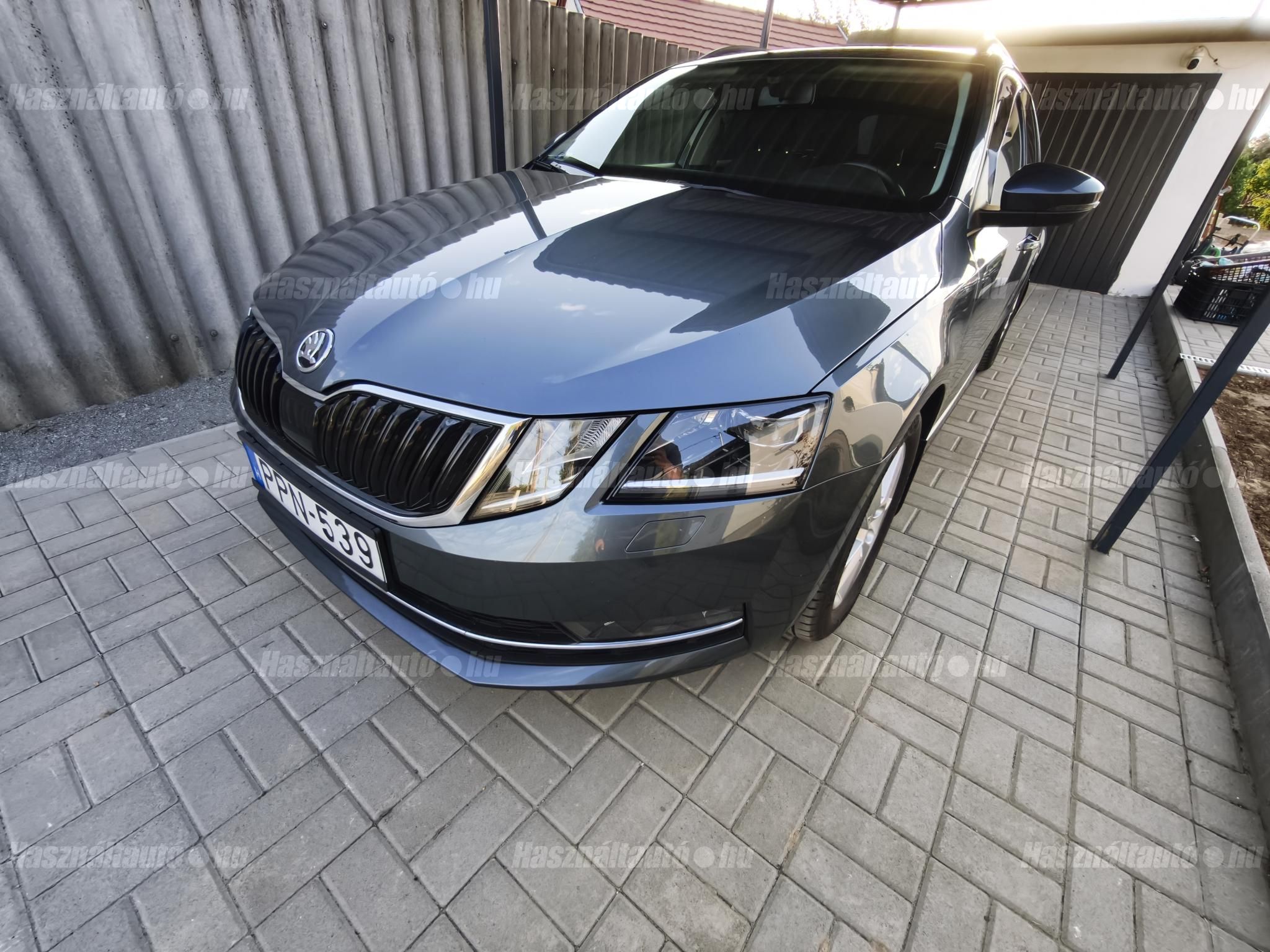 SKODA OCTAVIA 2017/10 - 1