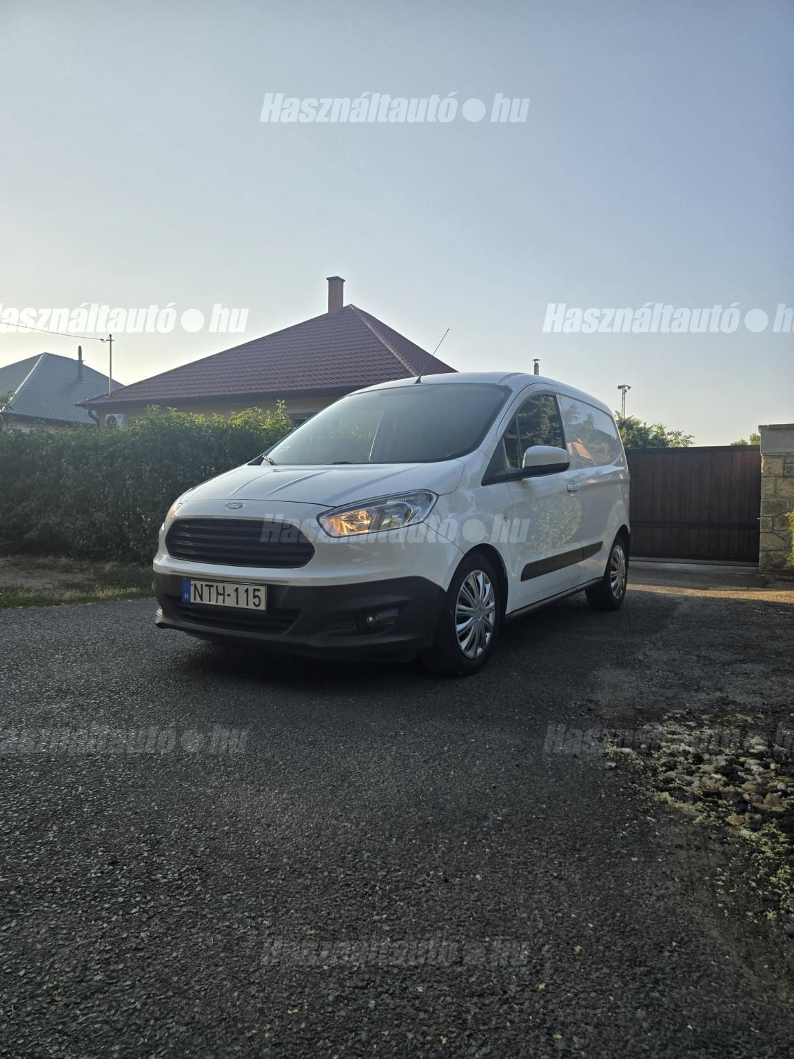 FORD COURIER 2016/6 - 1