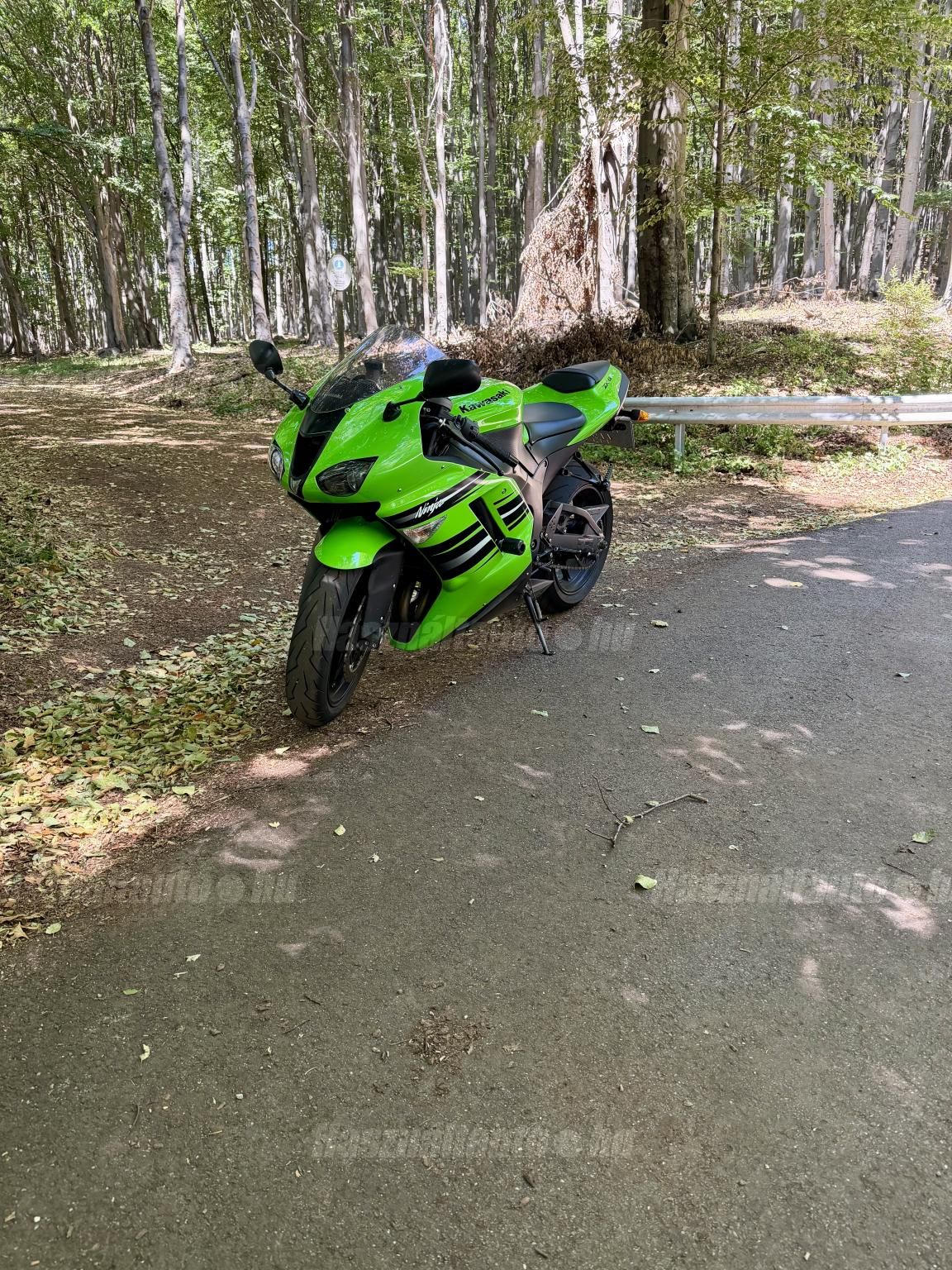 KAWASAKI ZX-6R (NINJA) 2008/6 - 1