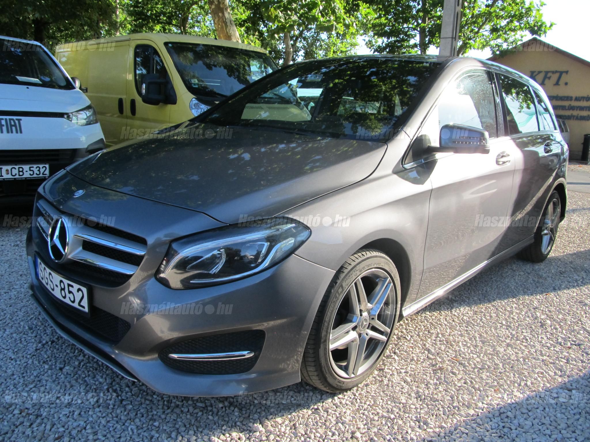 MERCEDES-BENZ B 180 2015/1 - 1