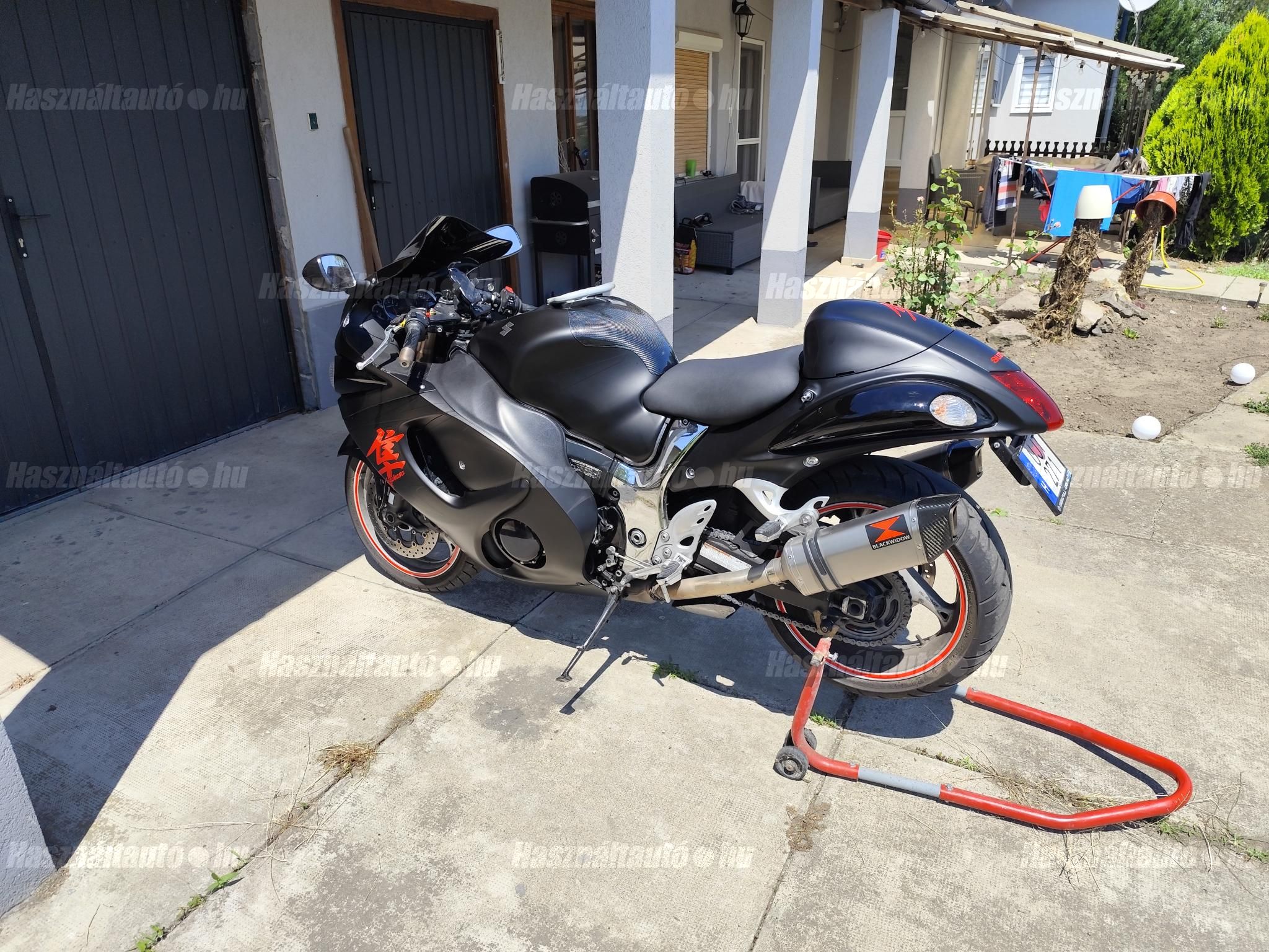 SUZUKI GSX 1300 R (HAYABUSA) 2010 - 1