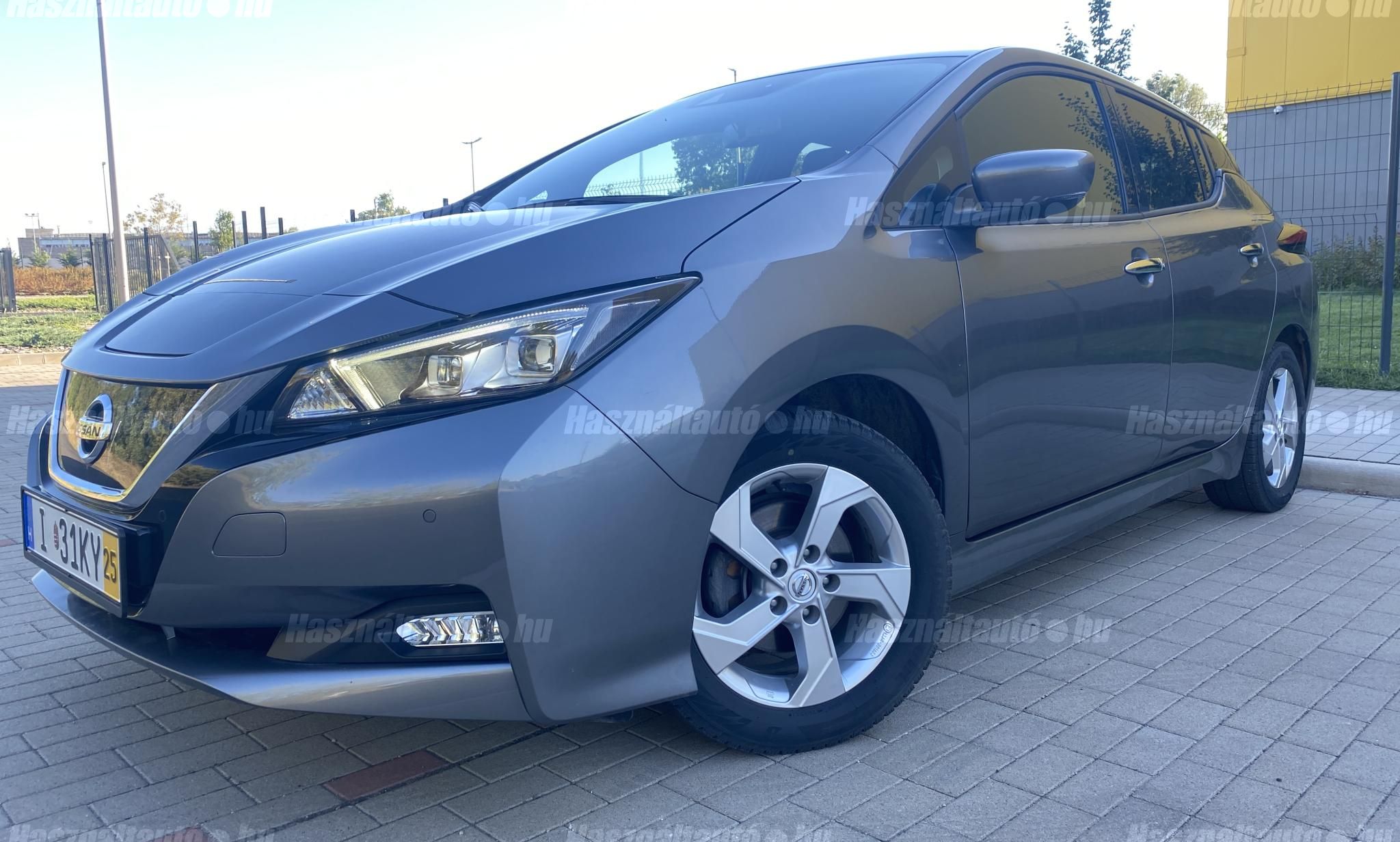 NISSAN LEAF 2022/1 - 1