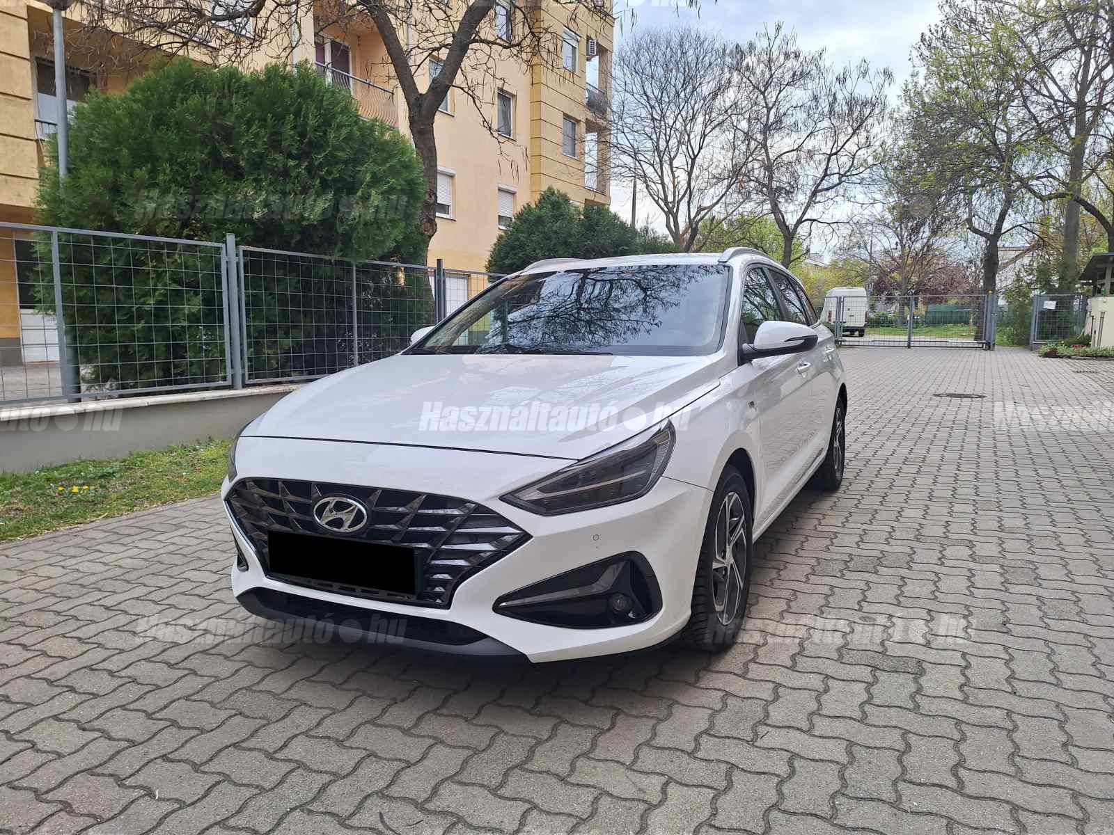 HYUNDAI I30 2021/3 - 1