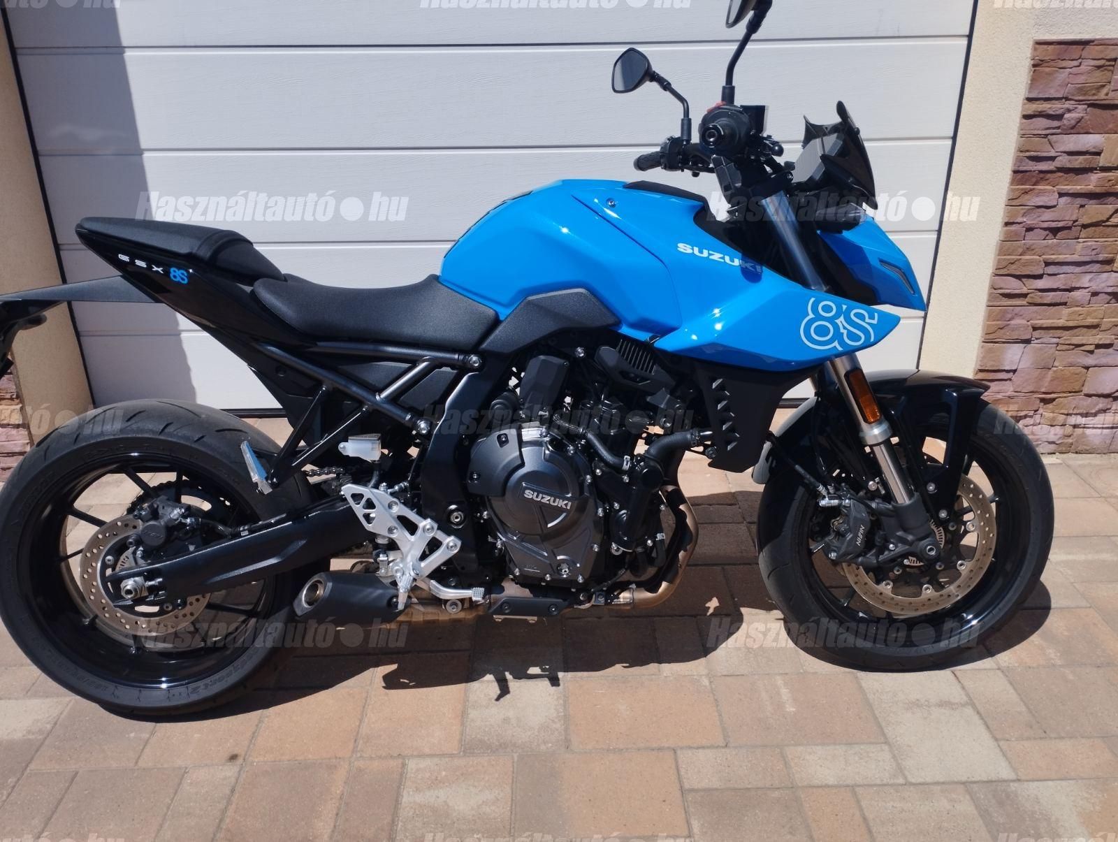SUZUKI GSX 8 S 2025/7 - 1