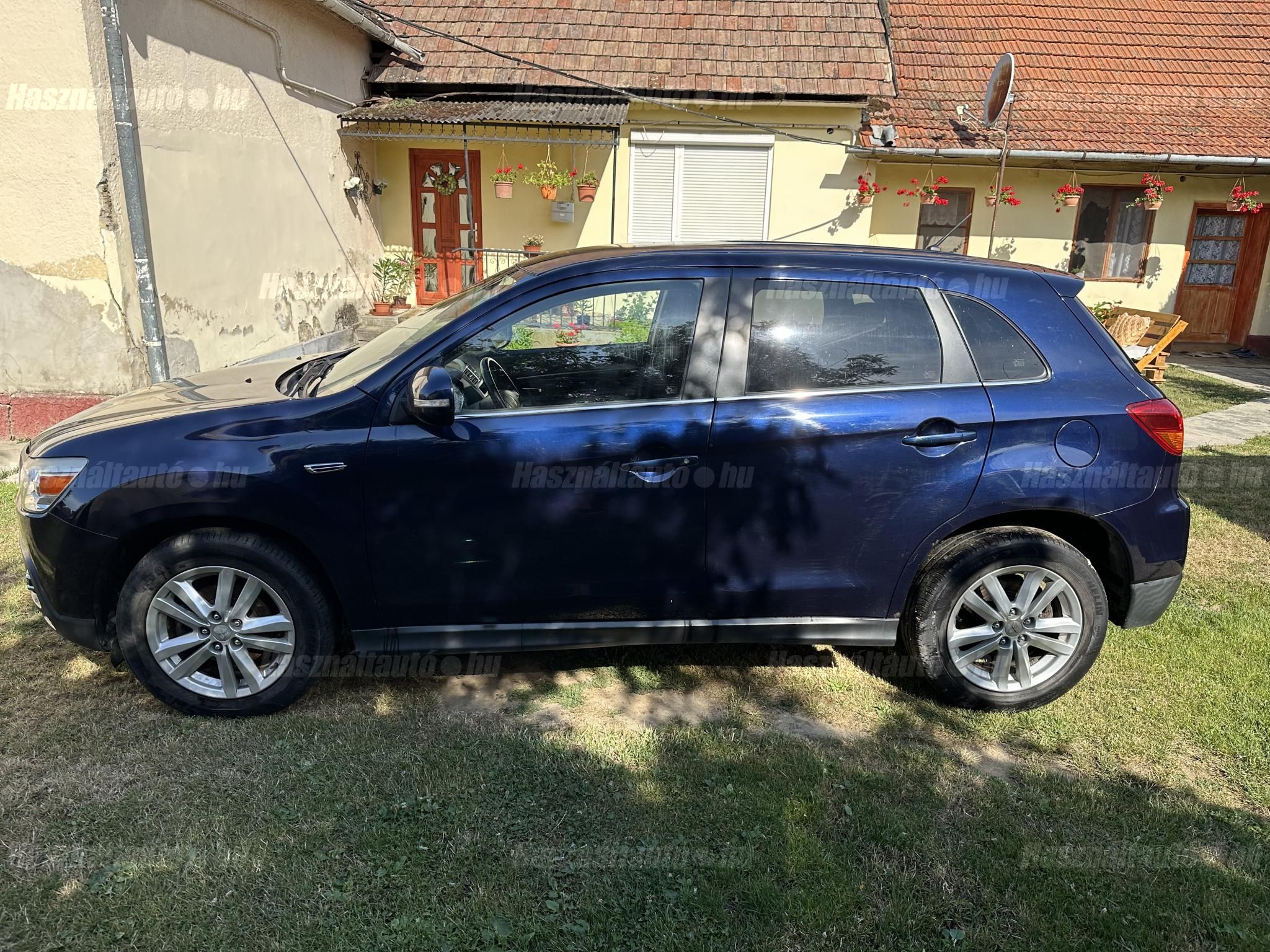 MITSUBISHI ASX 2012 - 1